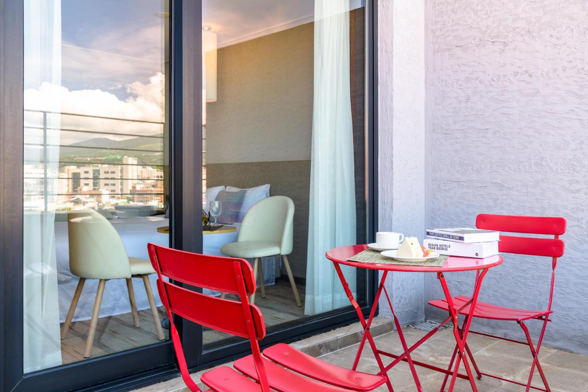 Deluxe Double Room with Halla Mountain View with Terrace - Photo 3