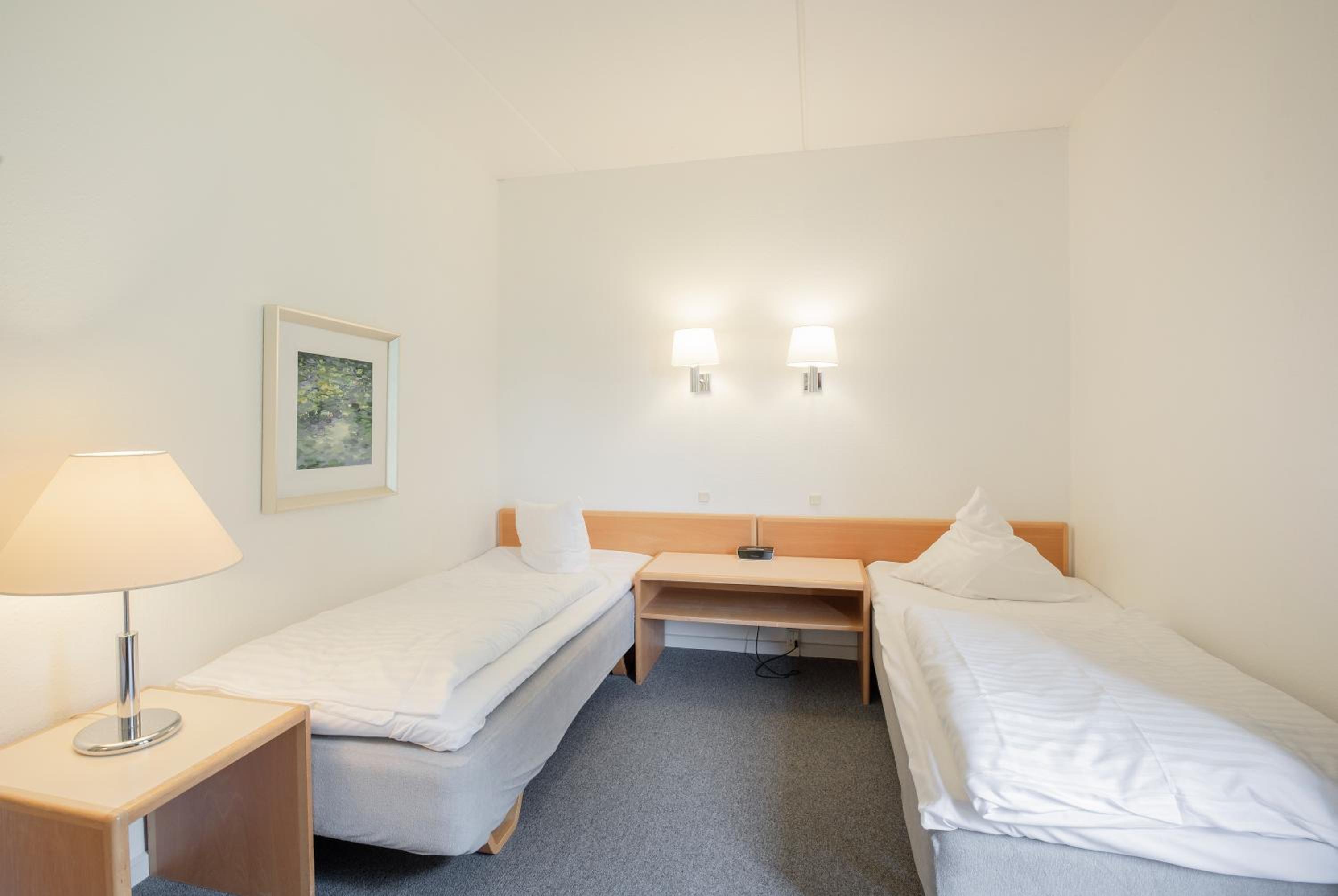 Double or Twin Room - Photo 6