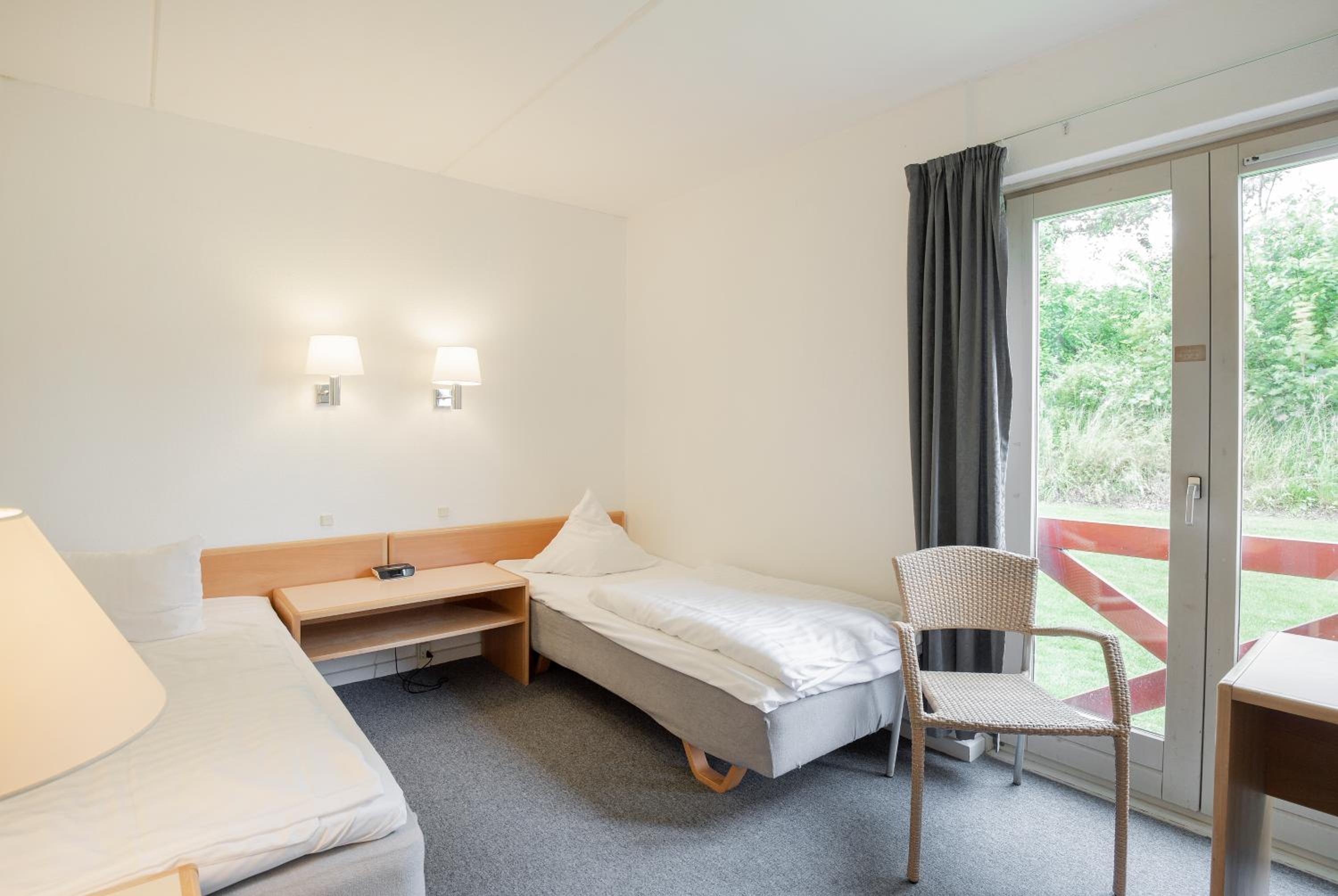 Double or Twin Room - Photo 5