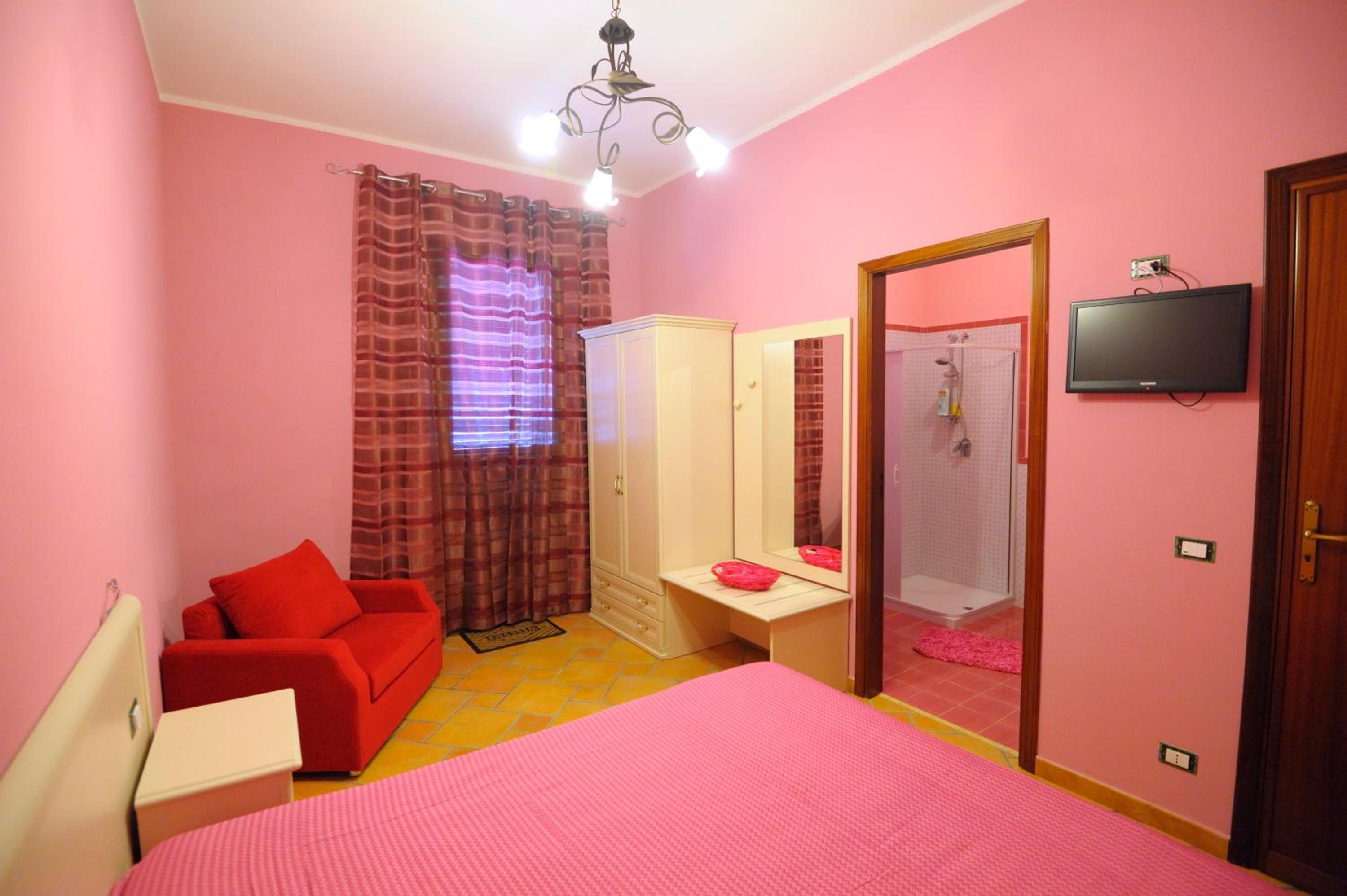 Double Room - Photo 1