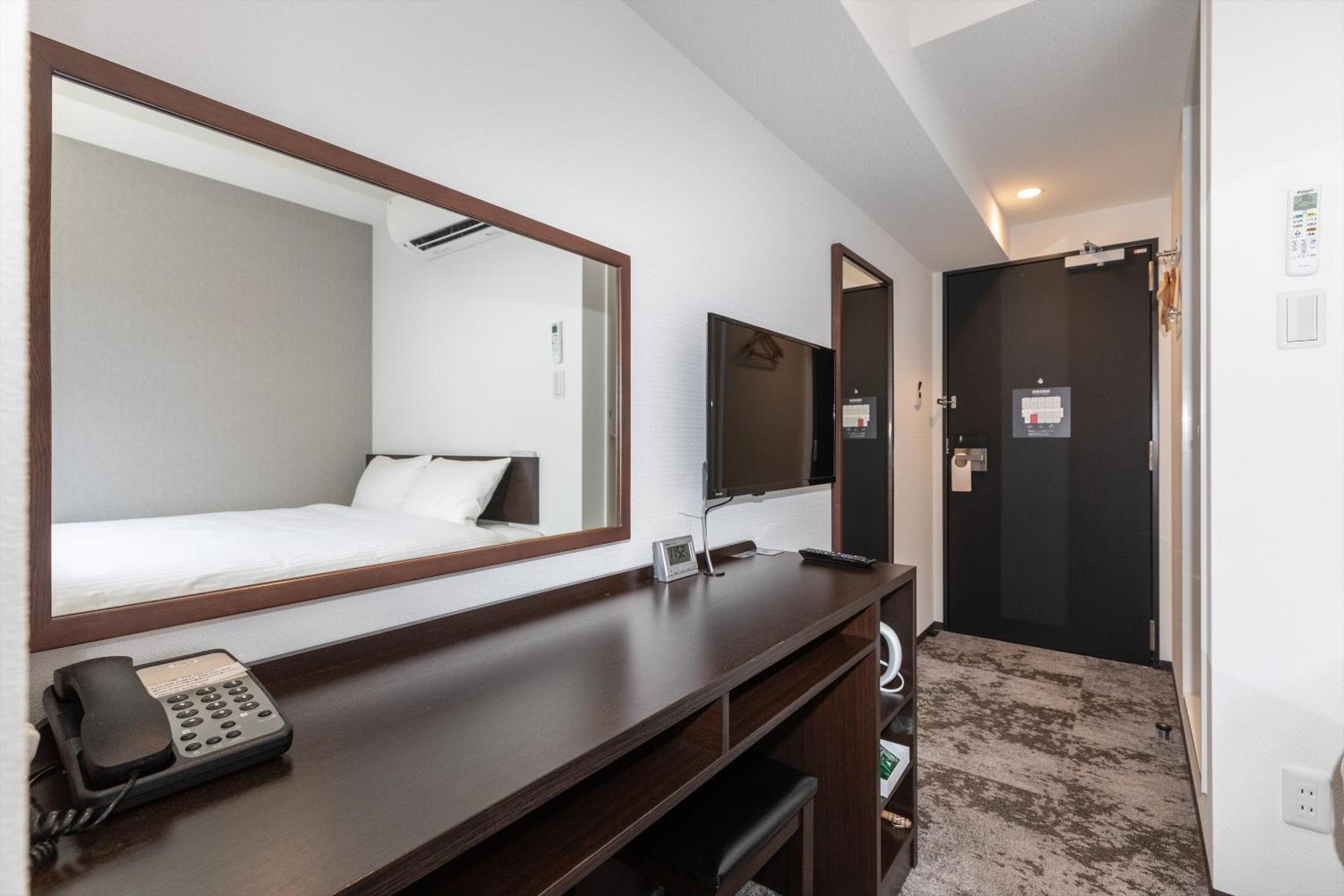 Double Room - Photo 5