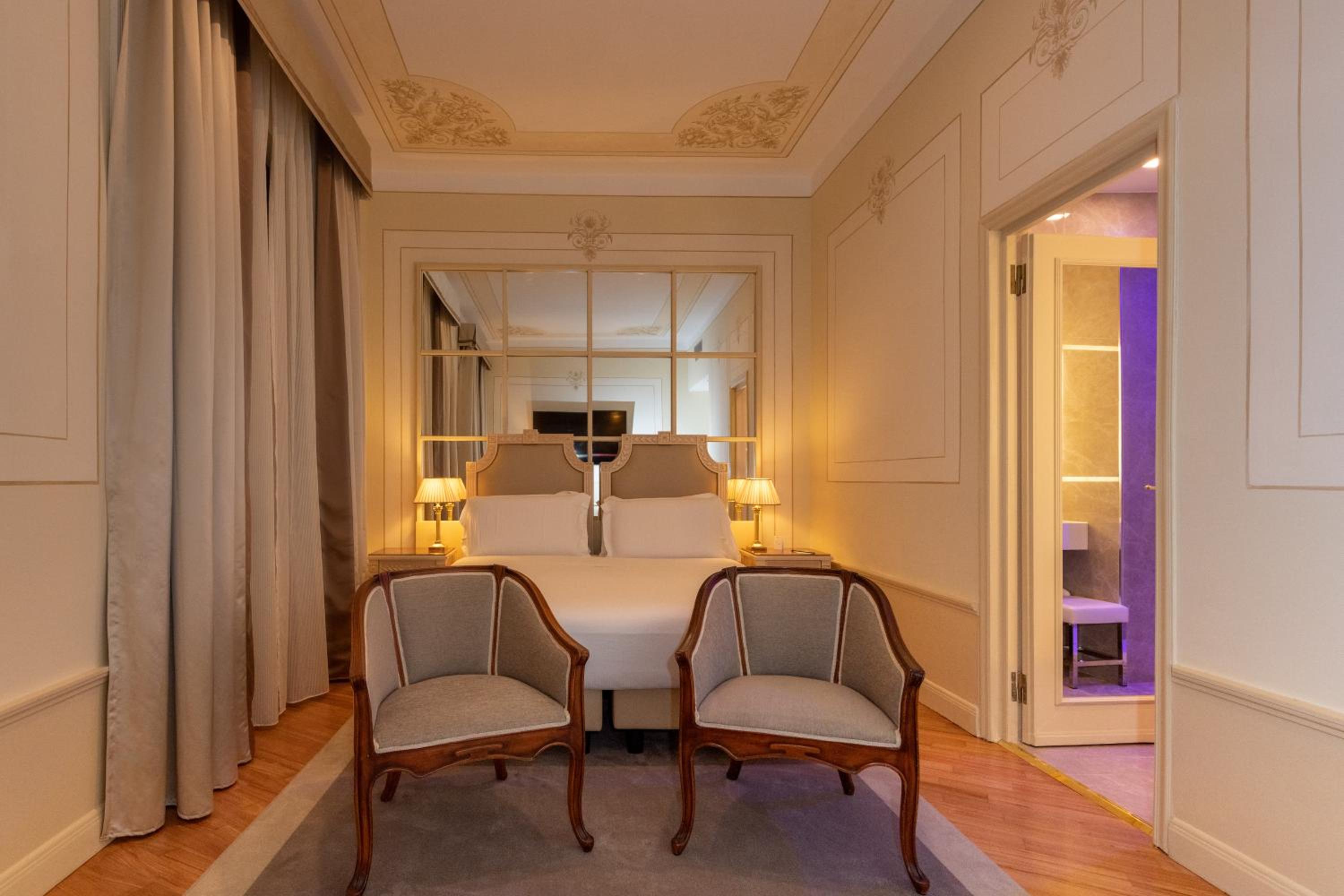Premium Room