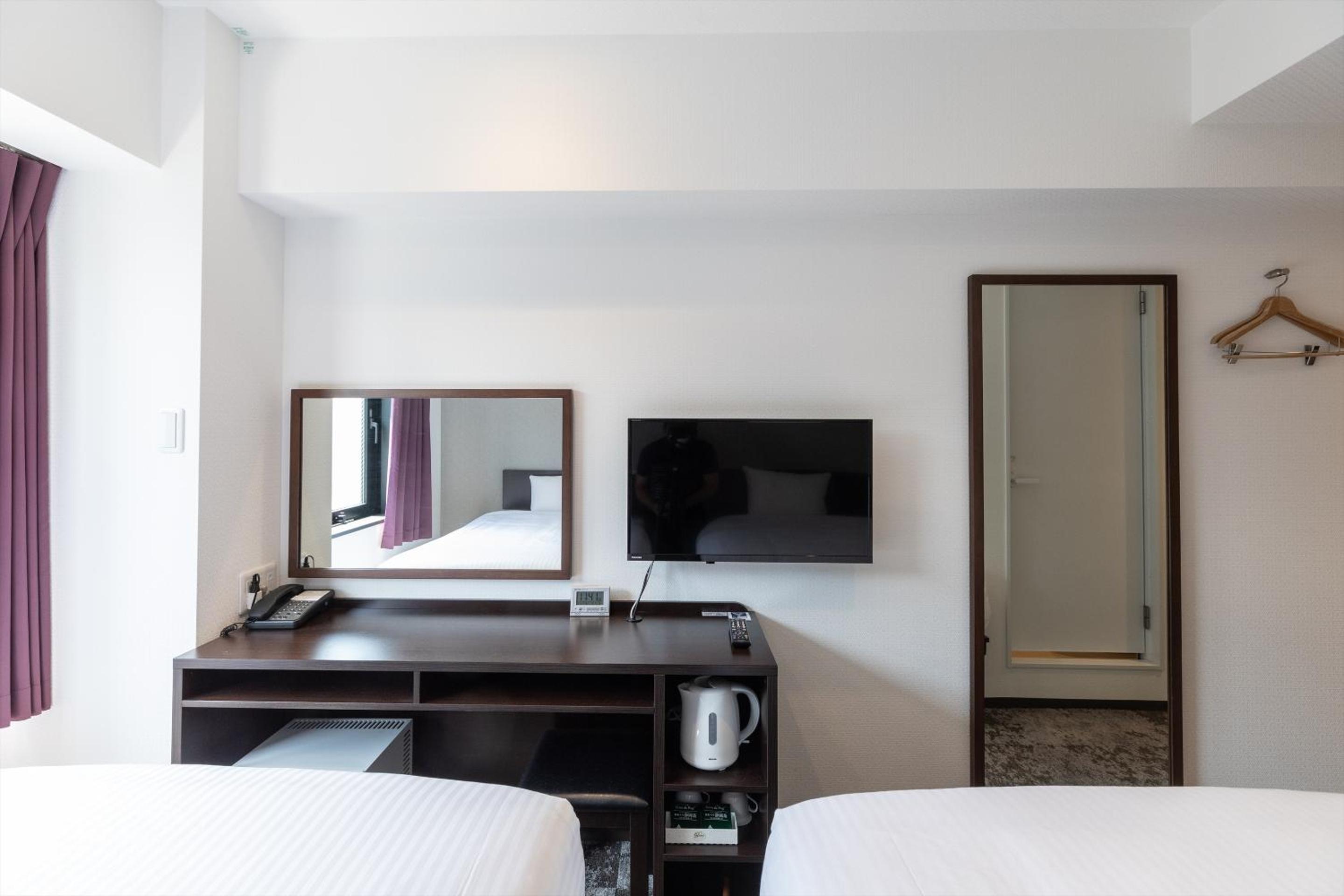 Twin Room - Photo 4