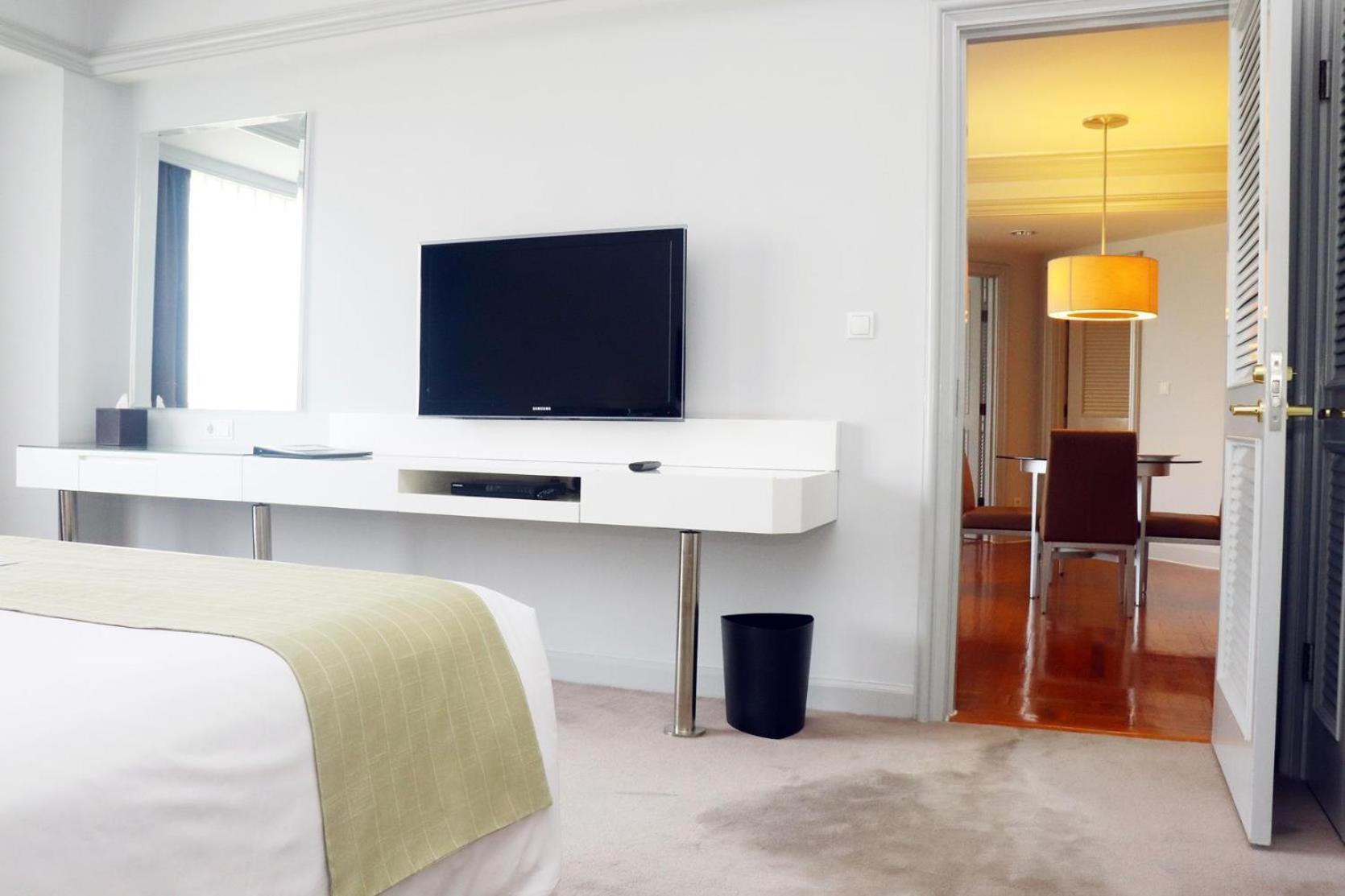 One-Bedroom Suite - Non-Smoking - Photo 2