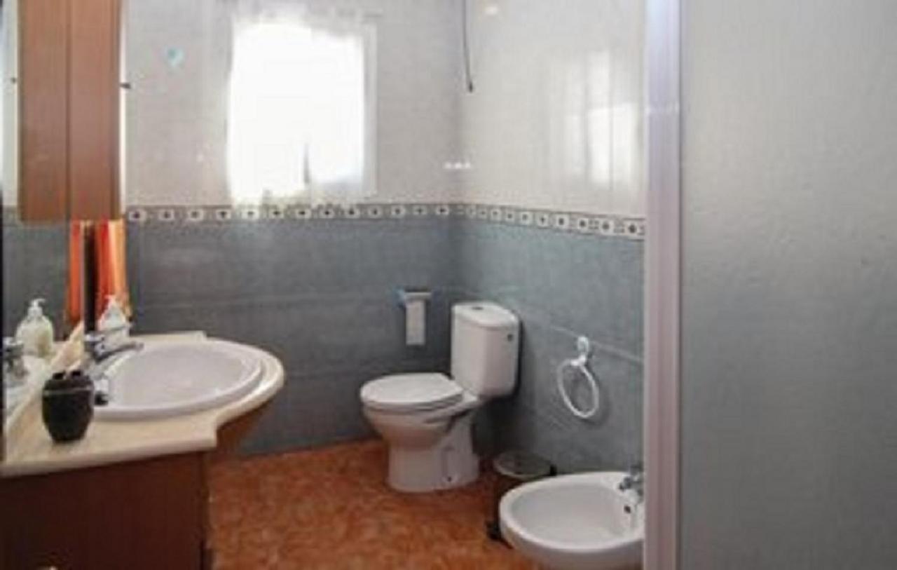 Two-Bedroom House photo 3