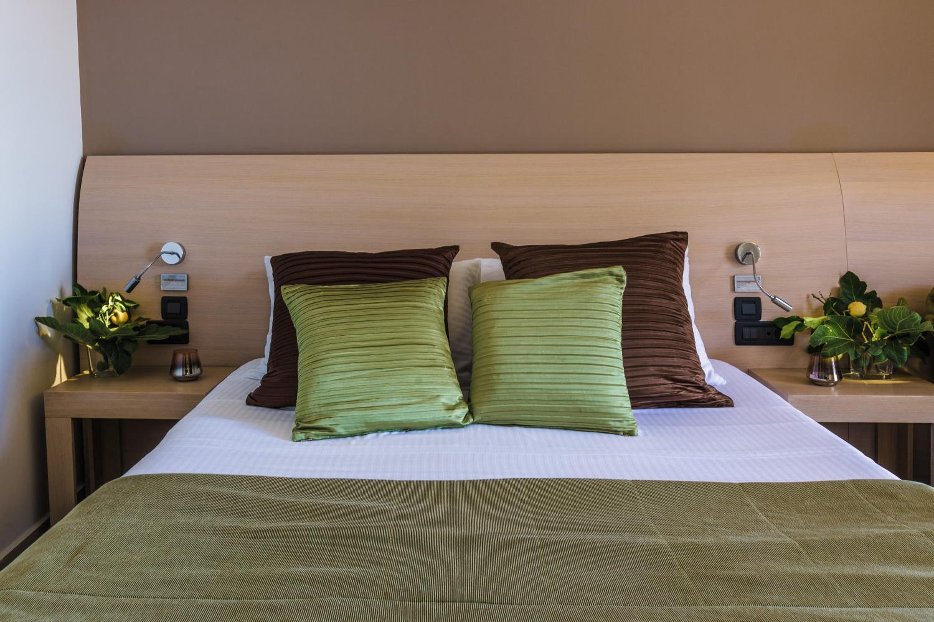 Superior Room with Sea View - Photo 2