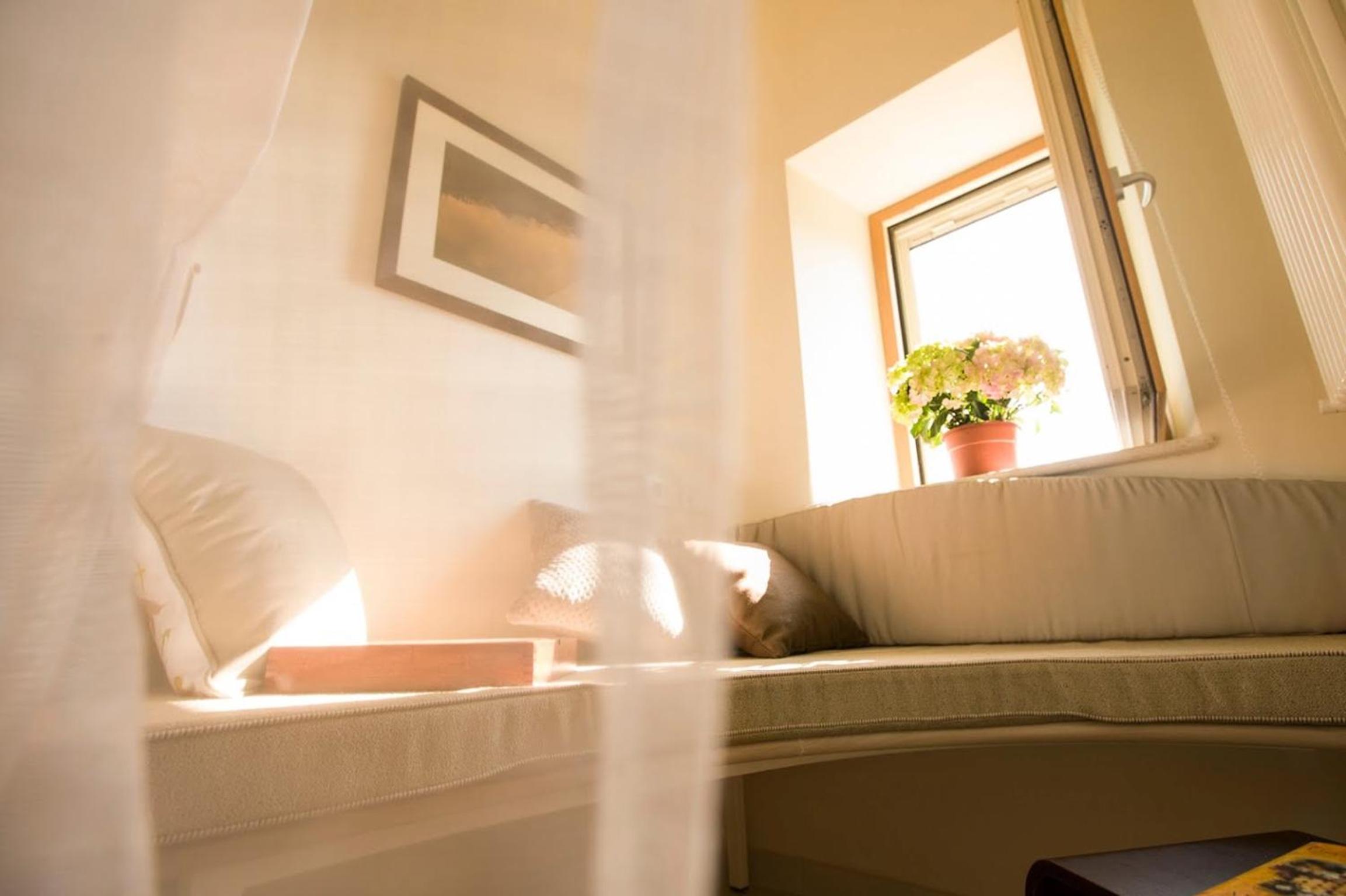 Deluxe Junior Suite photo 3
