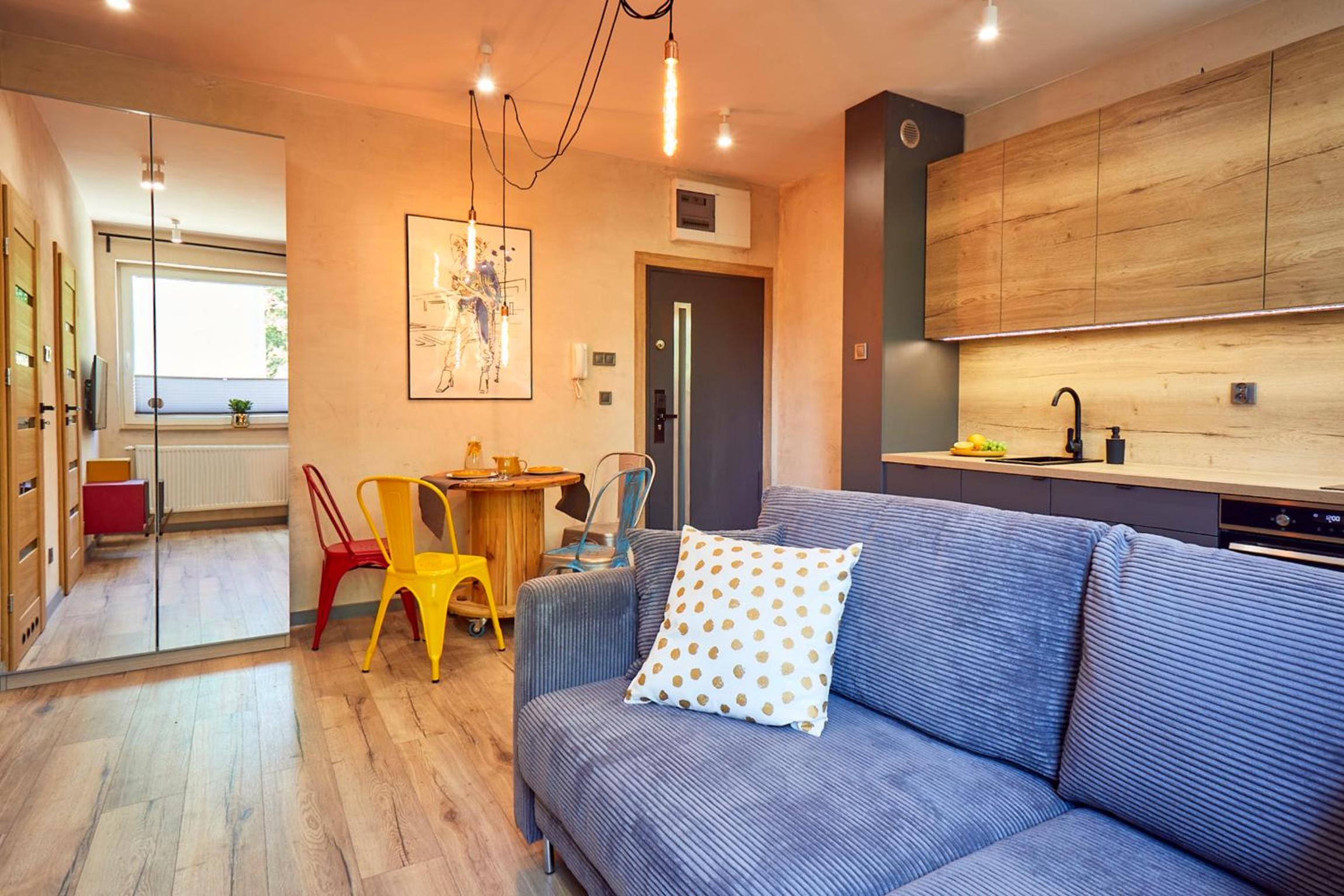 One-Bedroom Apartment - Photo 12