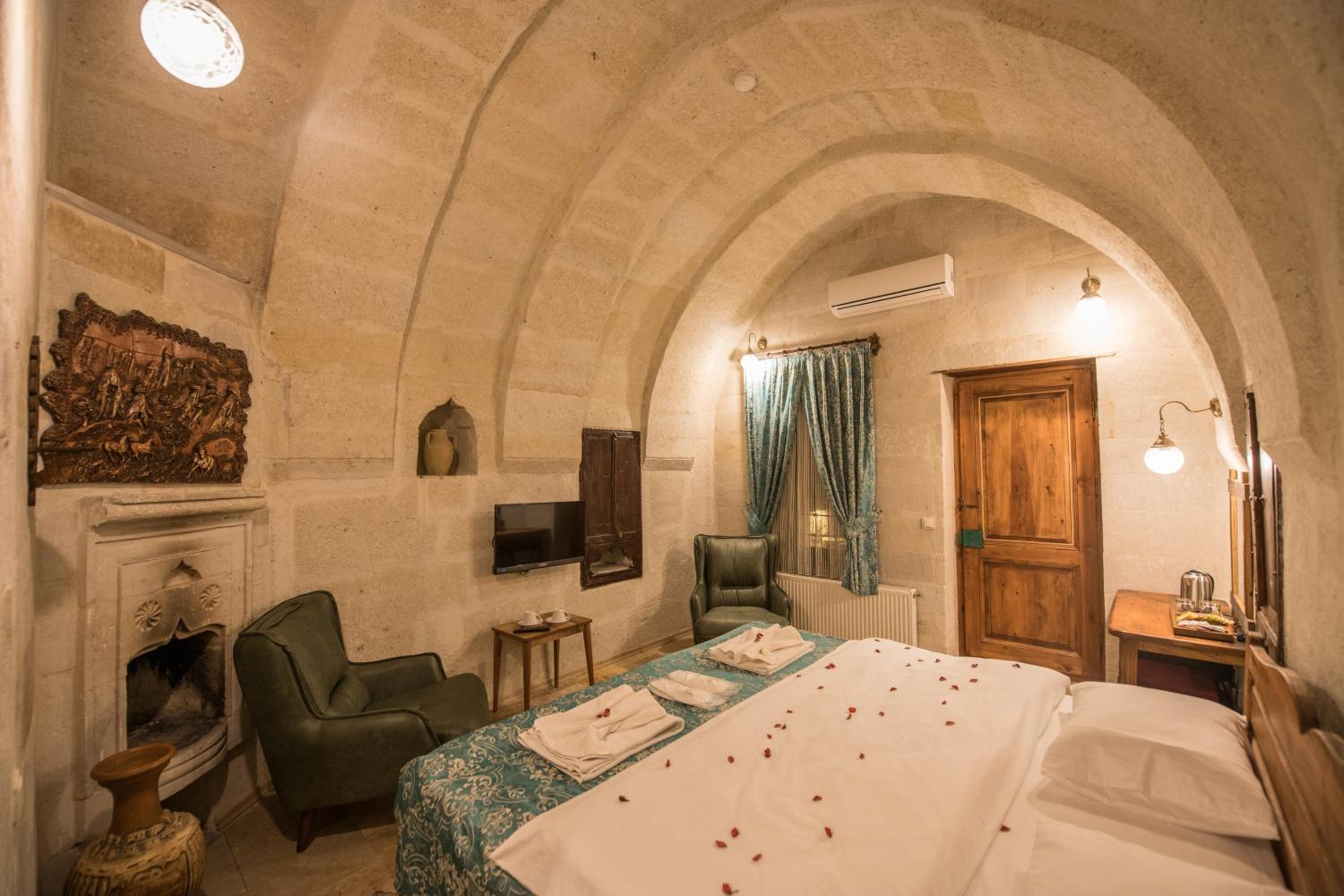 Standard Double Stone Room