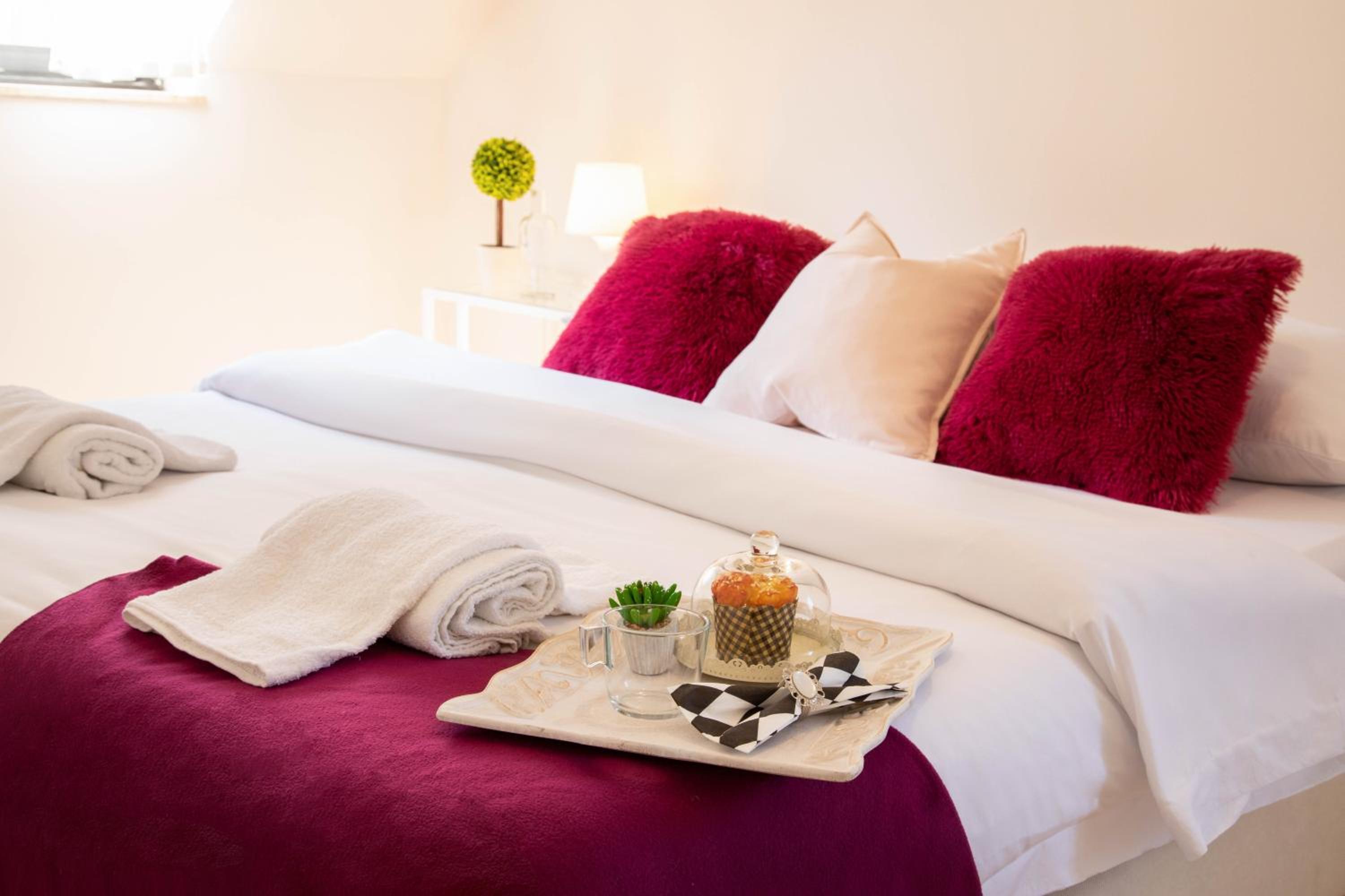 Two Twin Bed Room - Photo 12