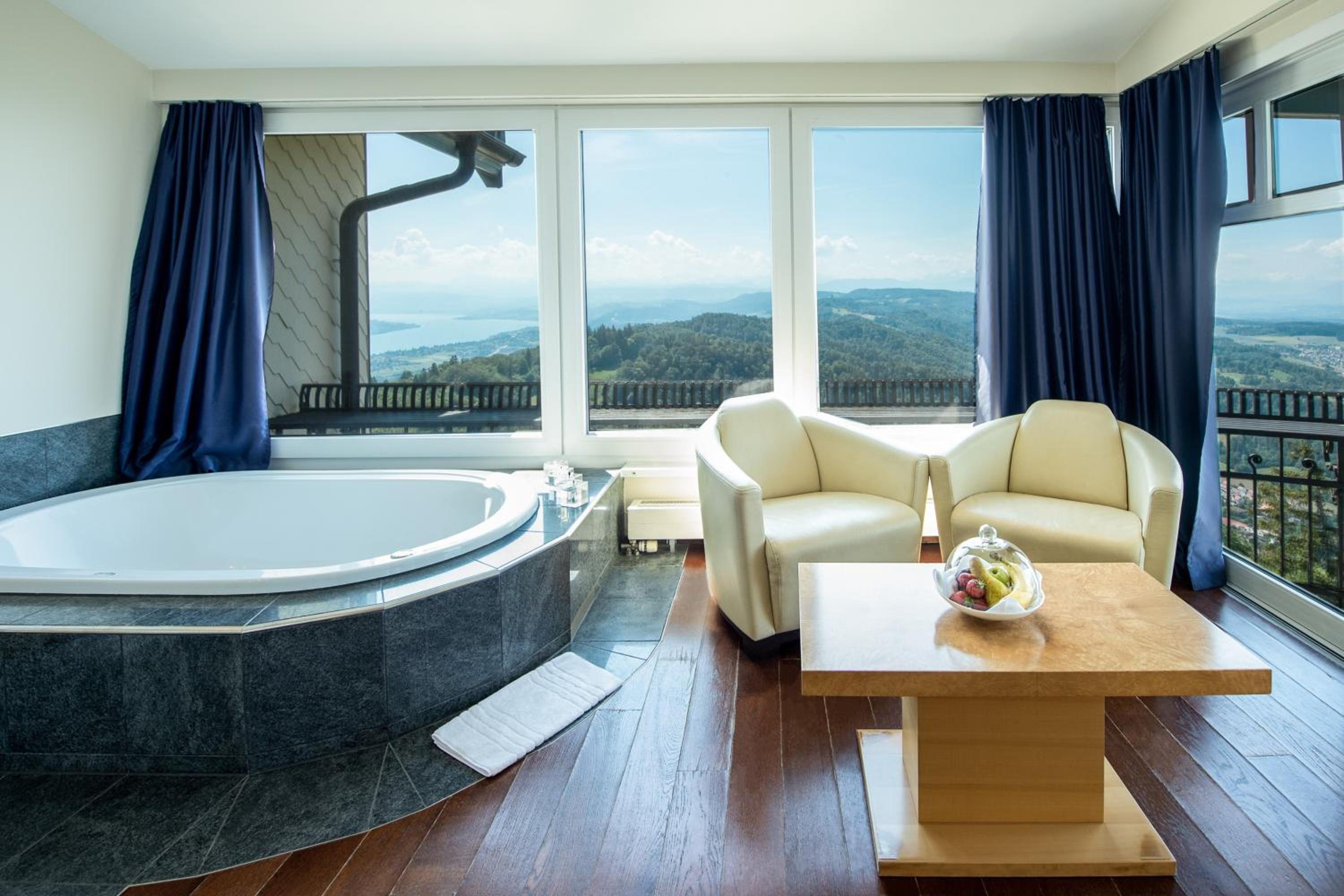 Residence Suite with View over the Valley - Photo 3