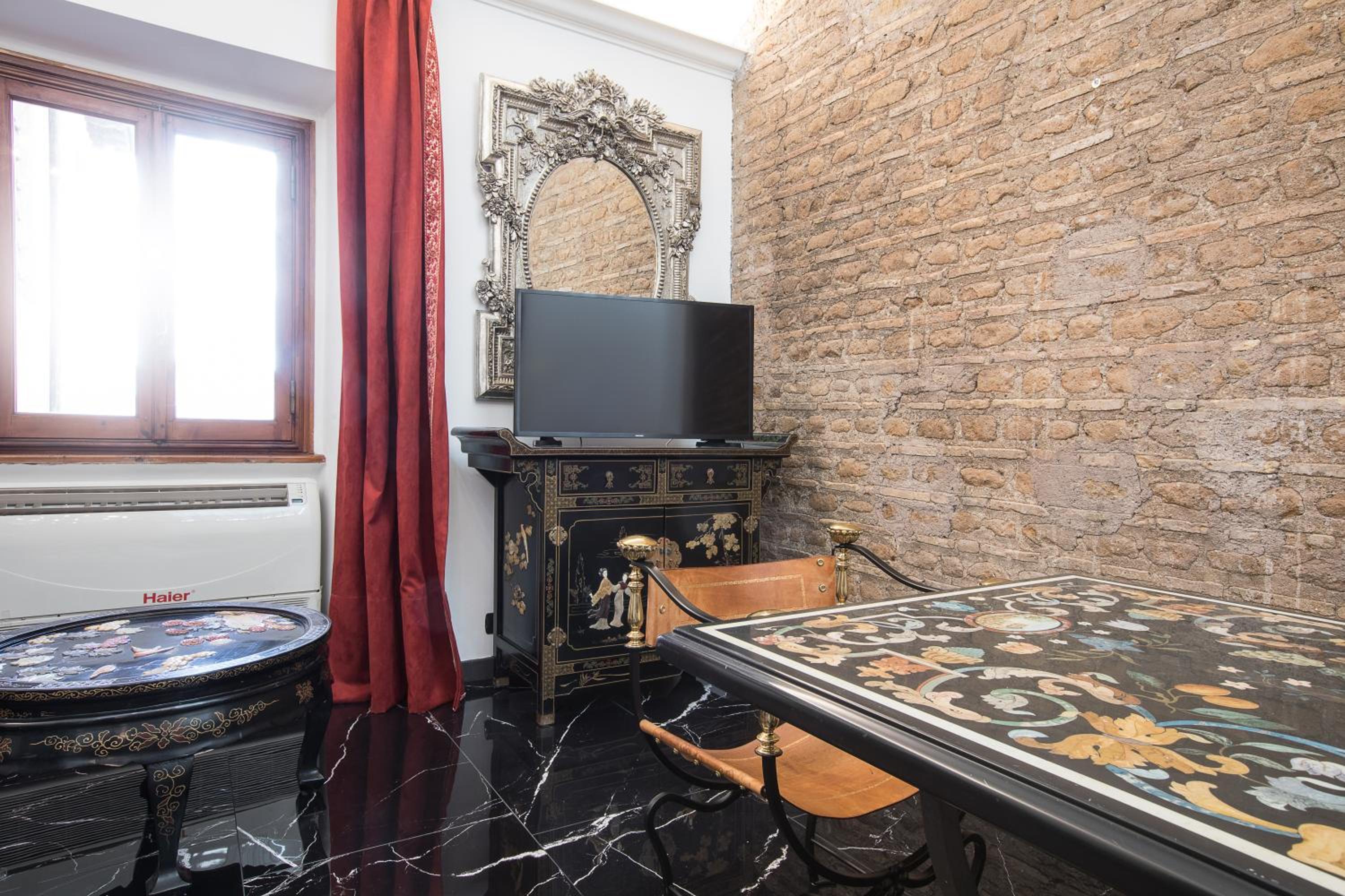 Presidential Suite photo 3