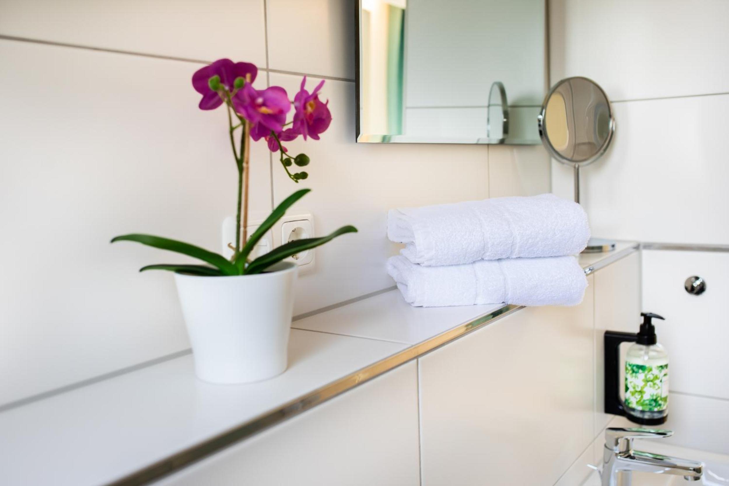 Double Room with Private Bathroom - Photo 5