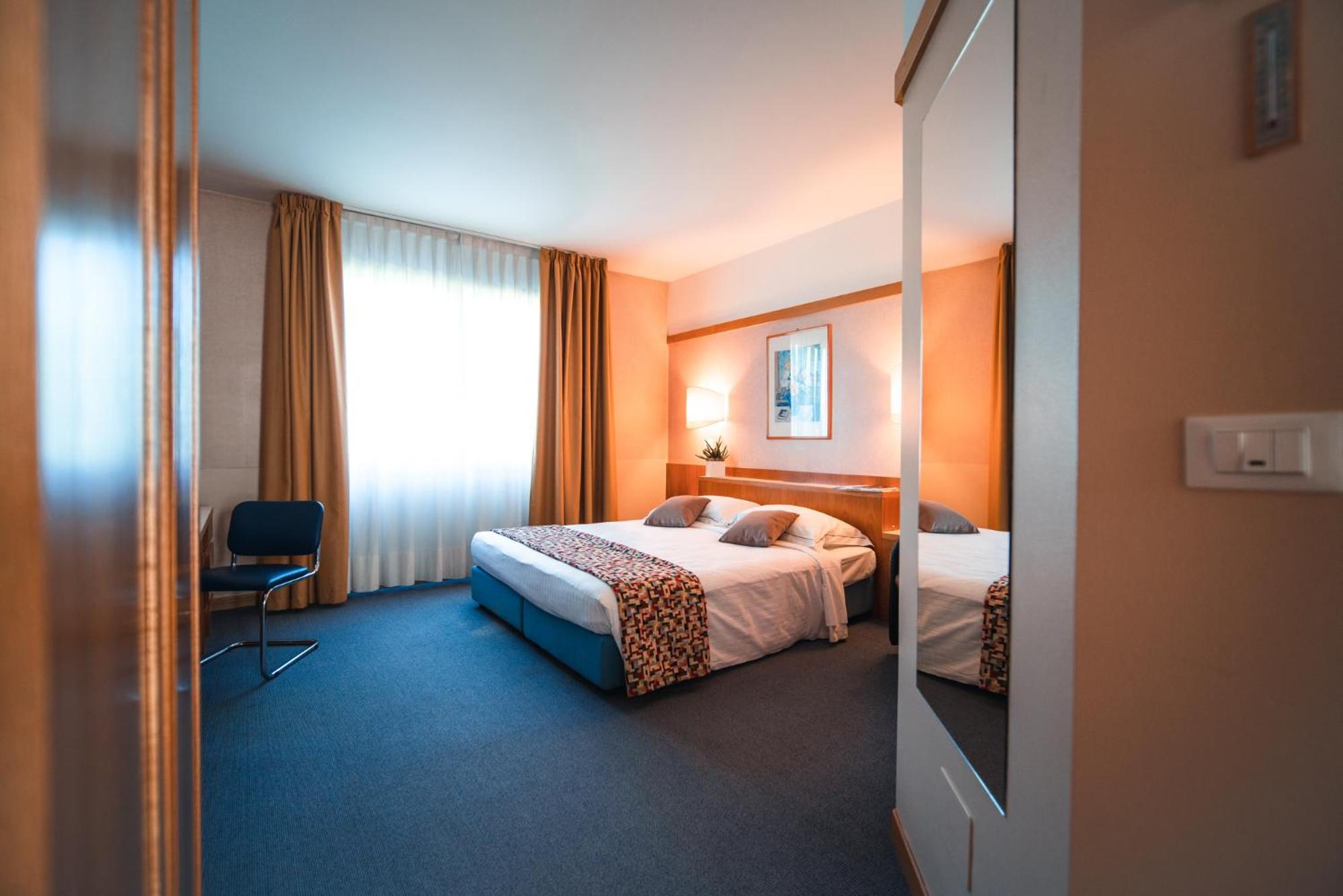 Classic Double Room - Photo 2