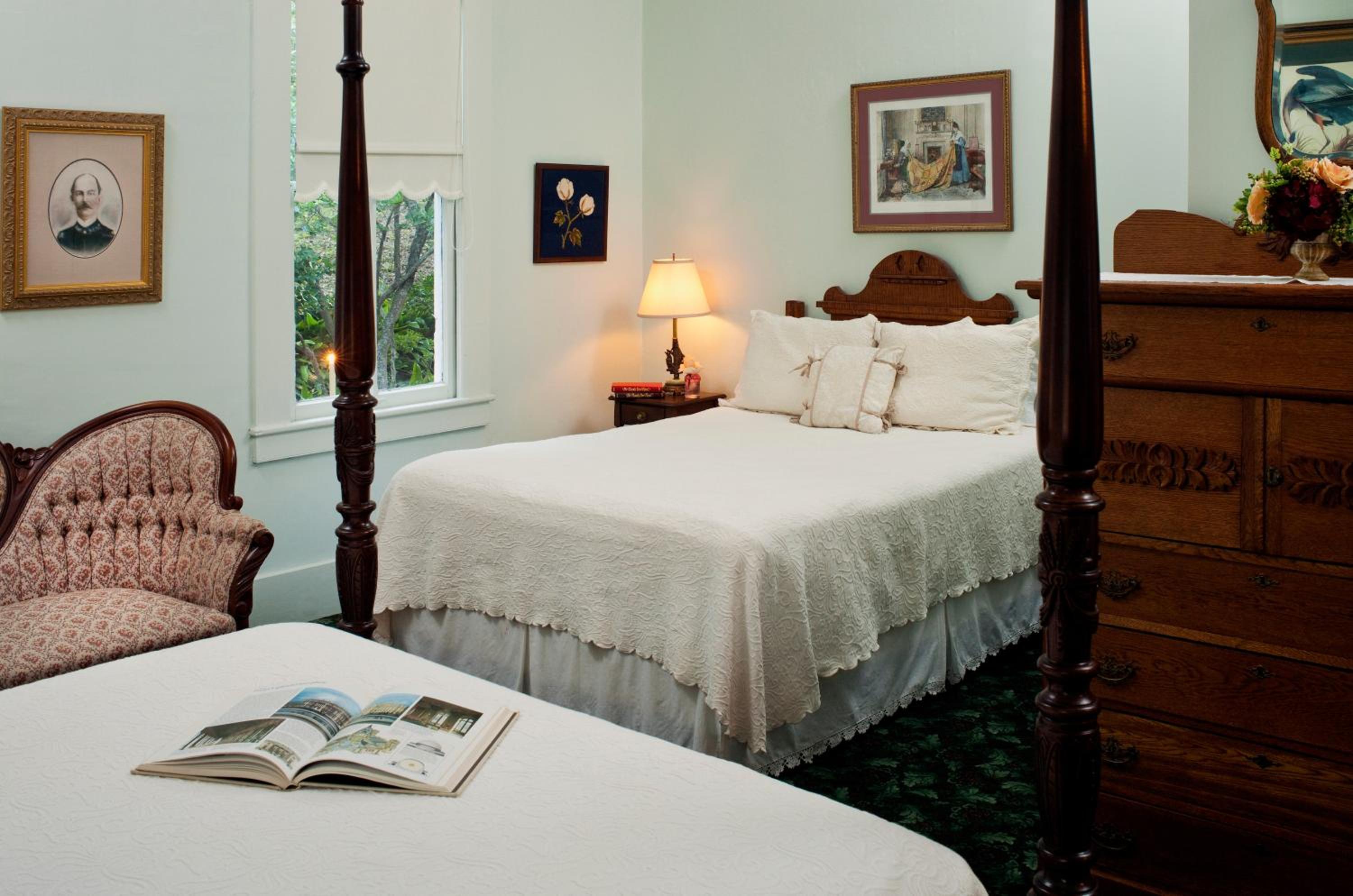 Queen Room - Louise Room photo 1