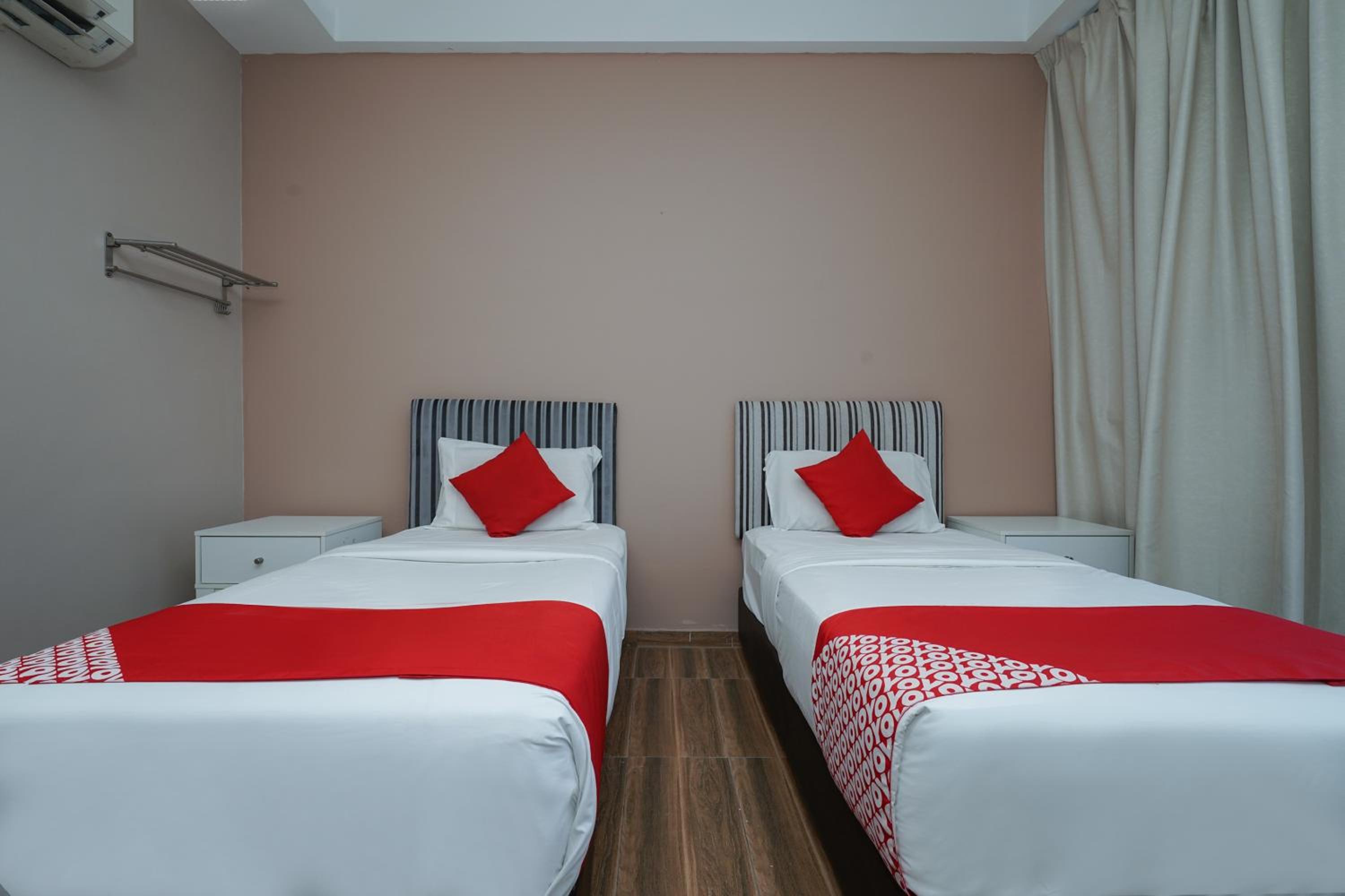 Standard Twin Room photo 3