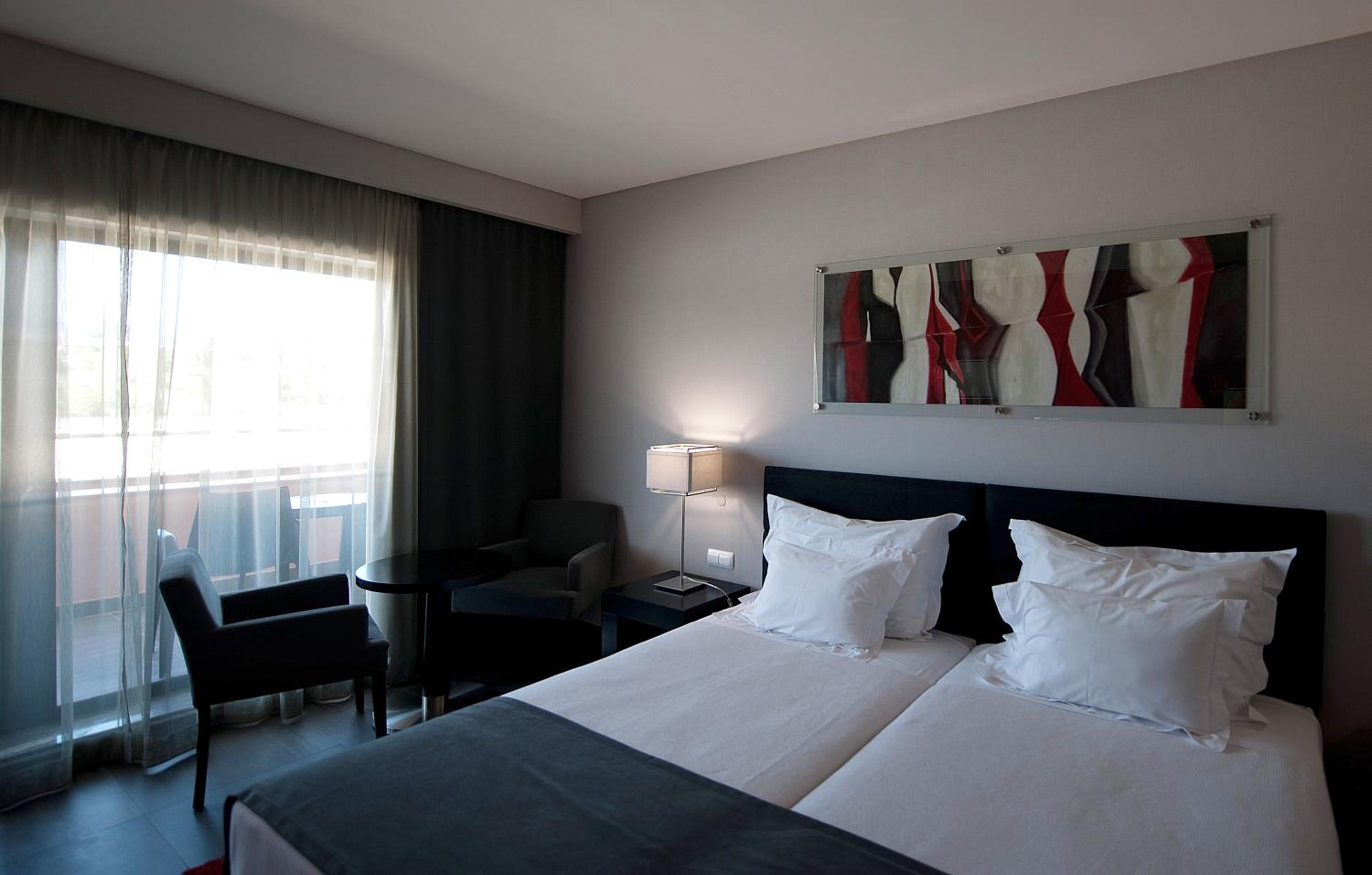 Twin Room - Photo 2