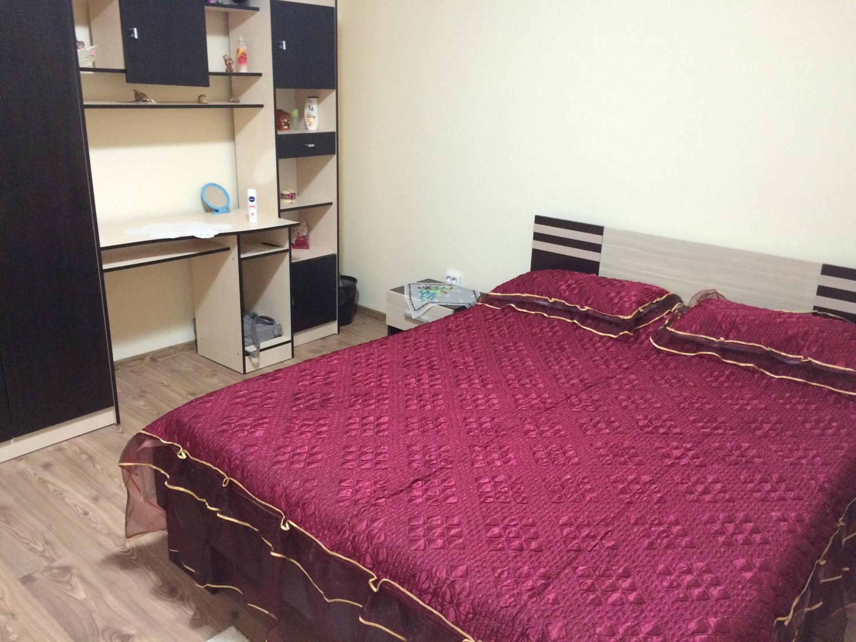 Four-Bedroom House - Photo 23