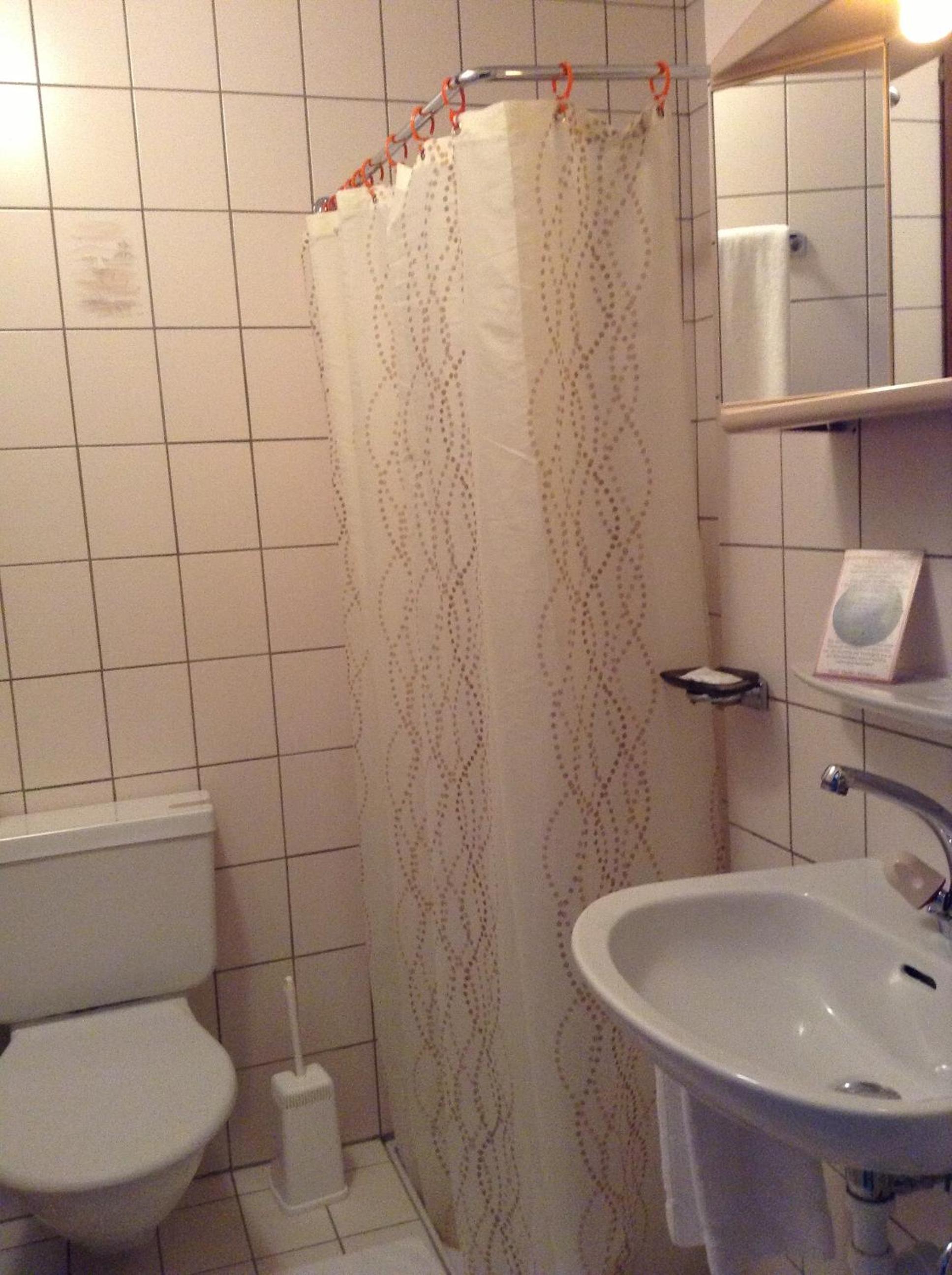Standard Double Room photo 3