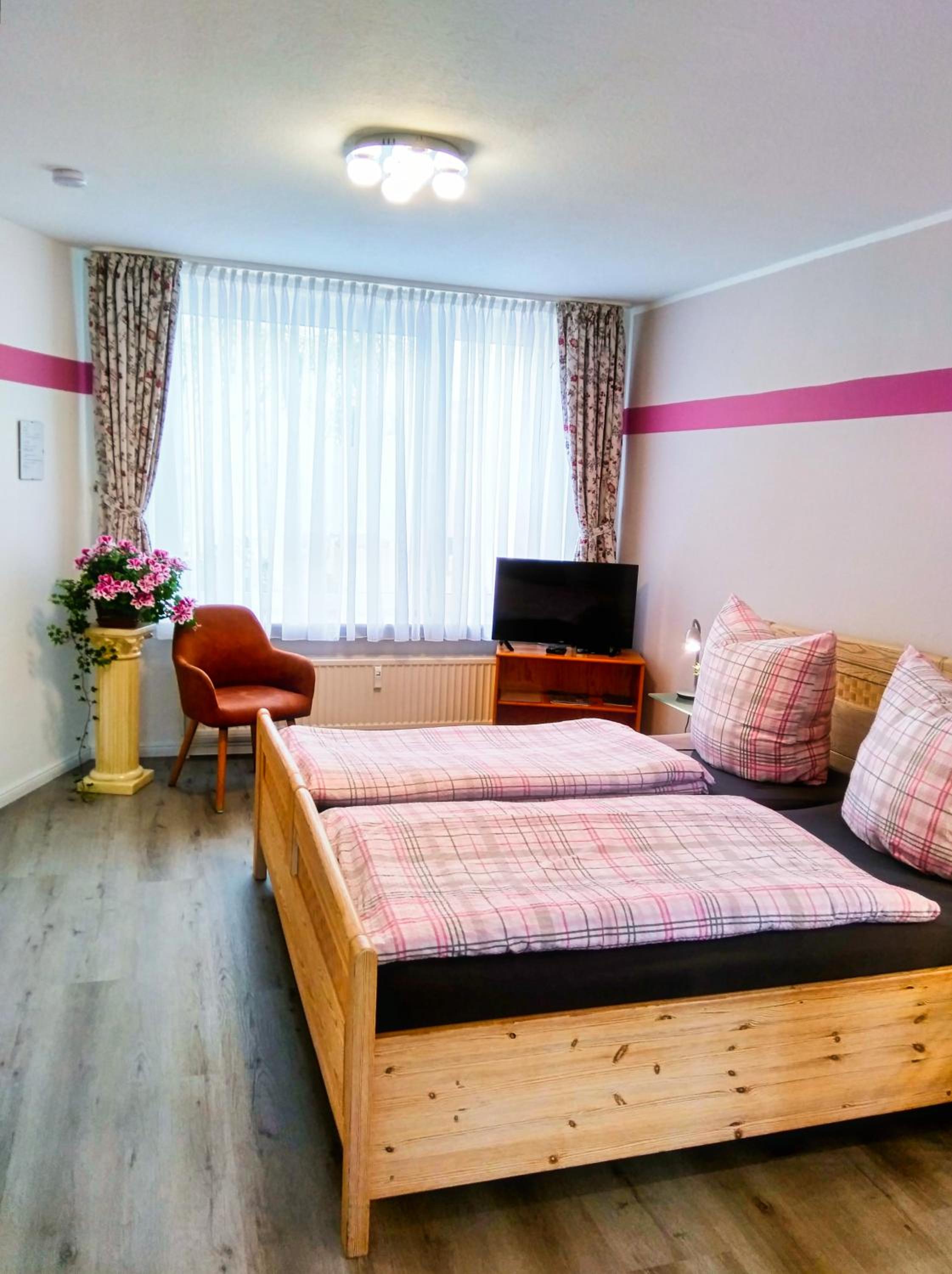Double Room with Private Bathroom photo 1