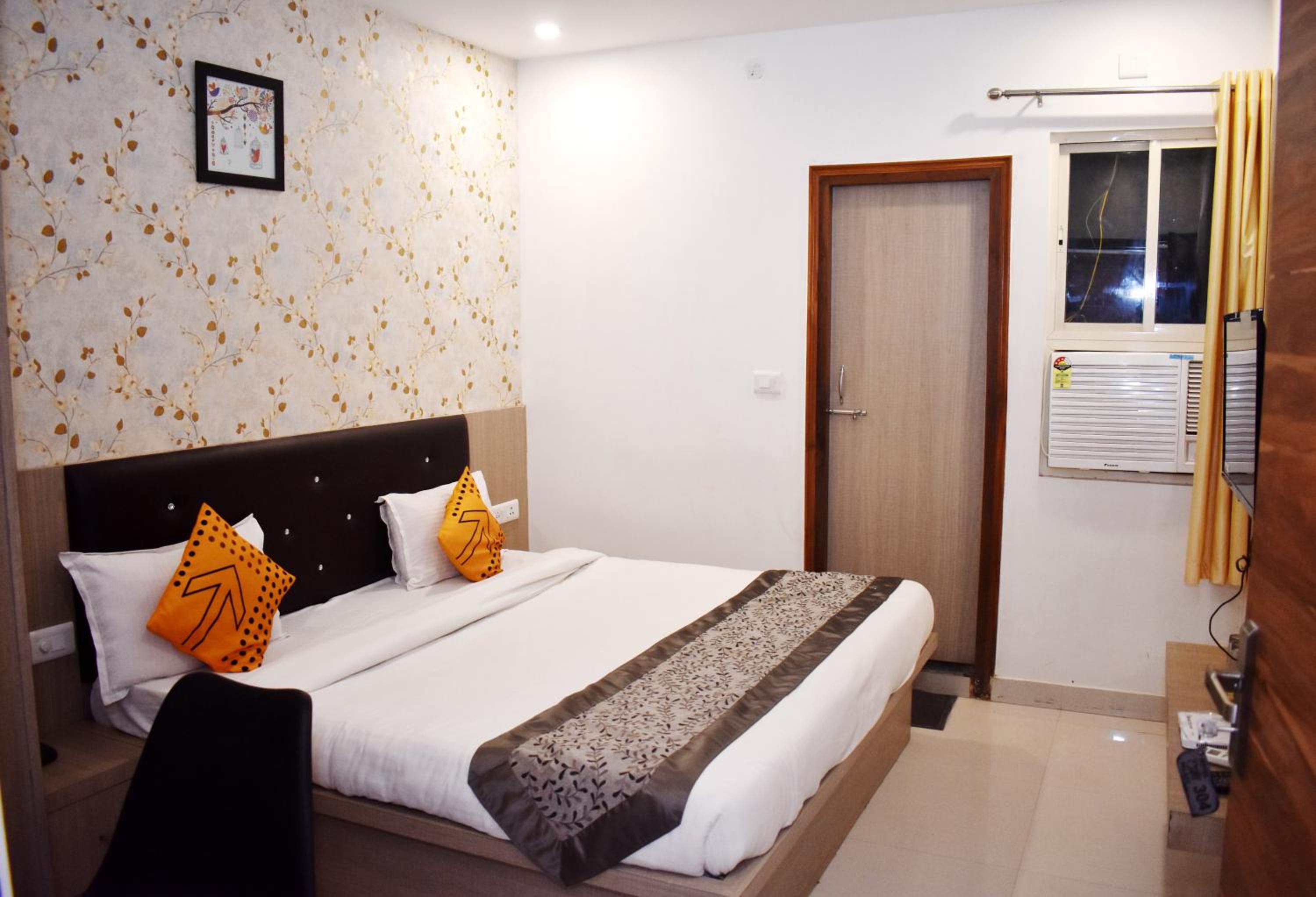 Deluxe Double Room photo 2