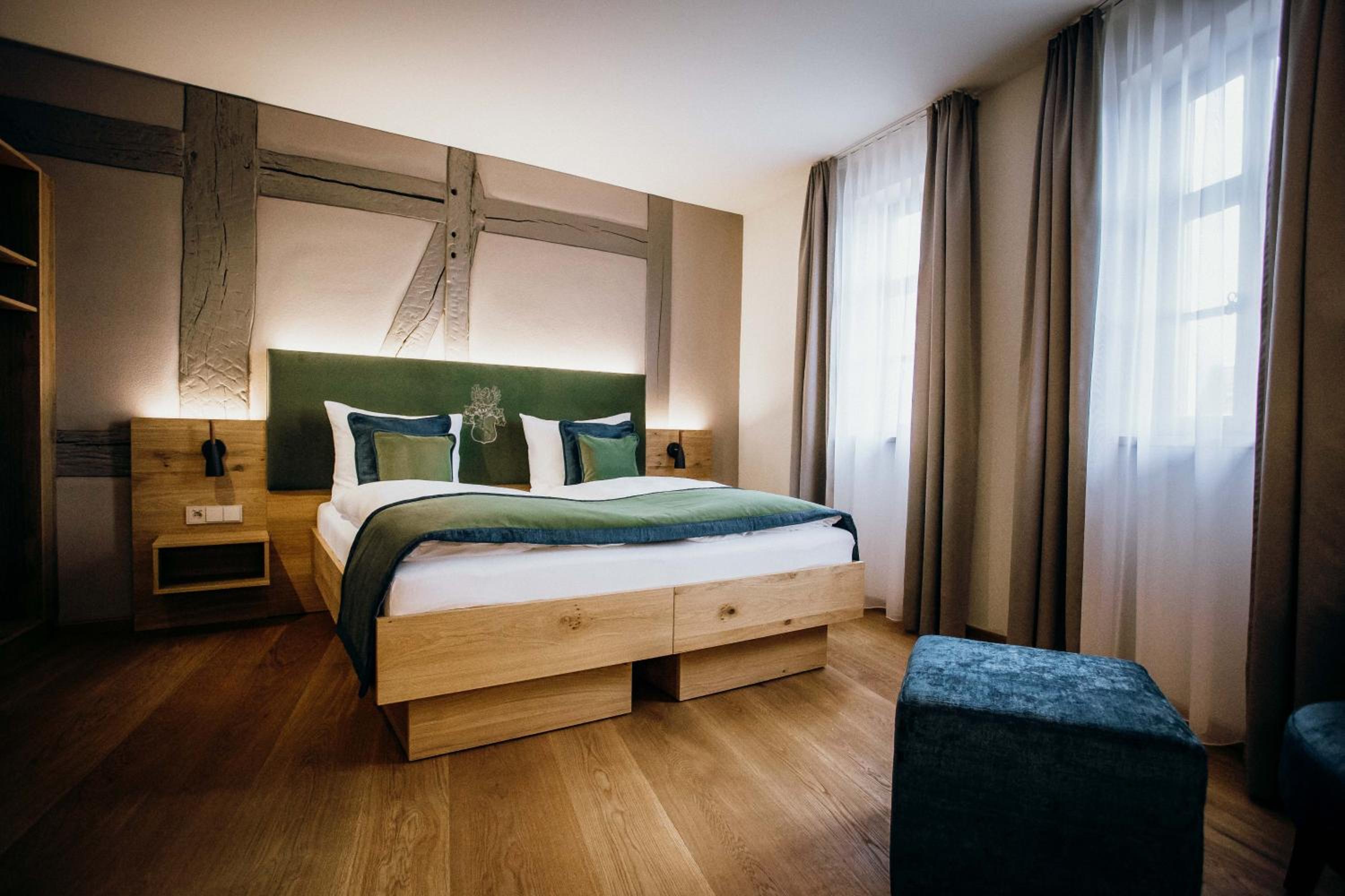 King Room with Mountain View photo 2