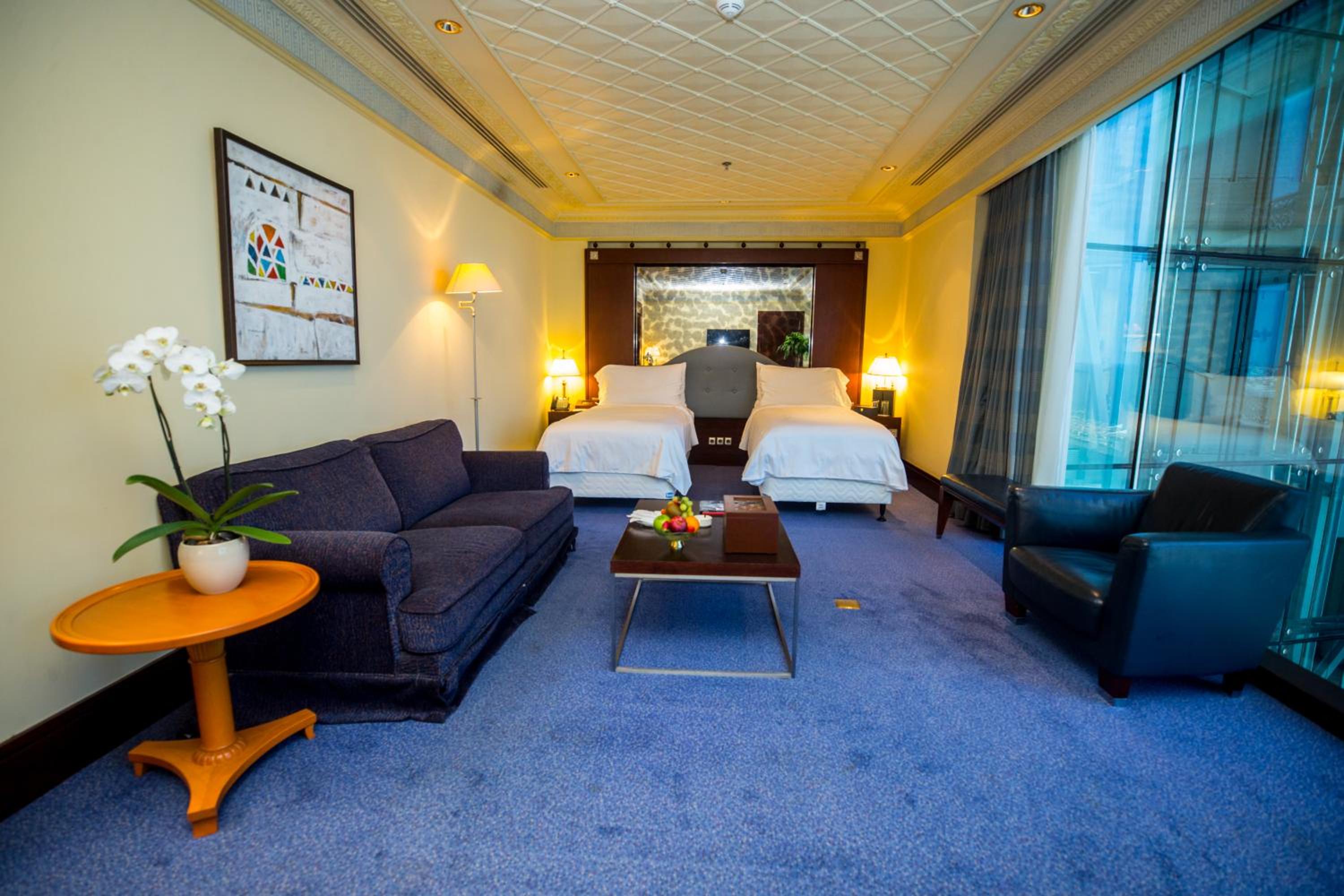 Executive with One Twin Bed and 2 Adults Occupancy (Non Smoking)