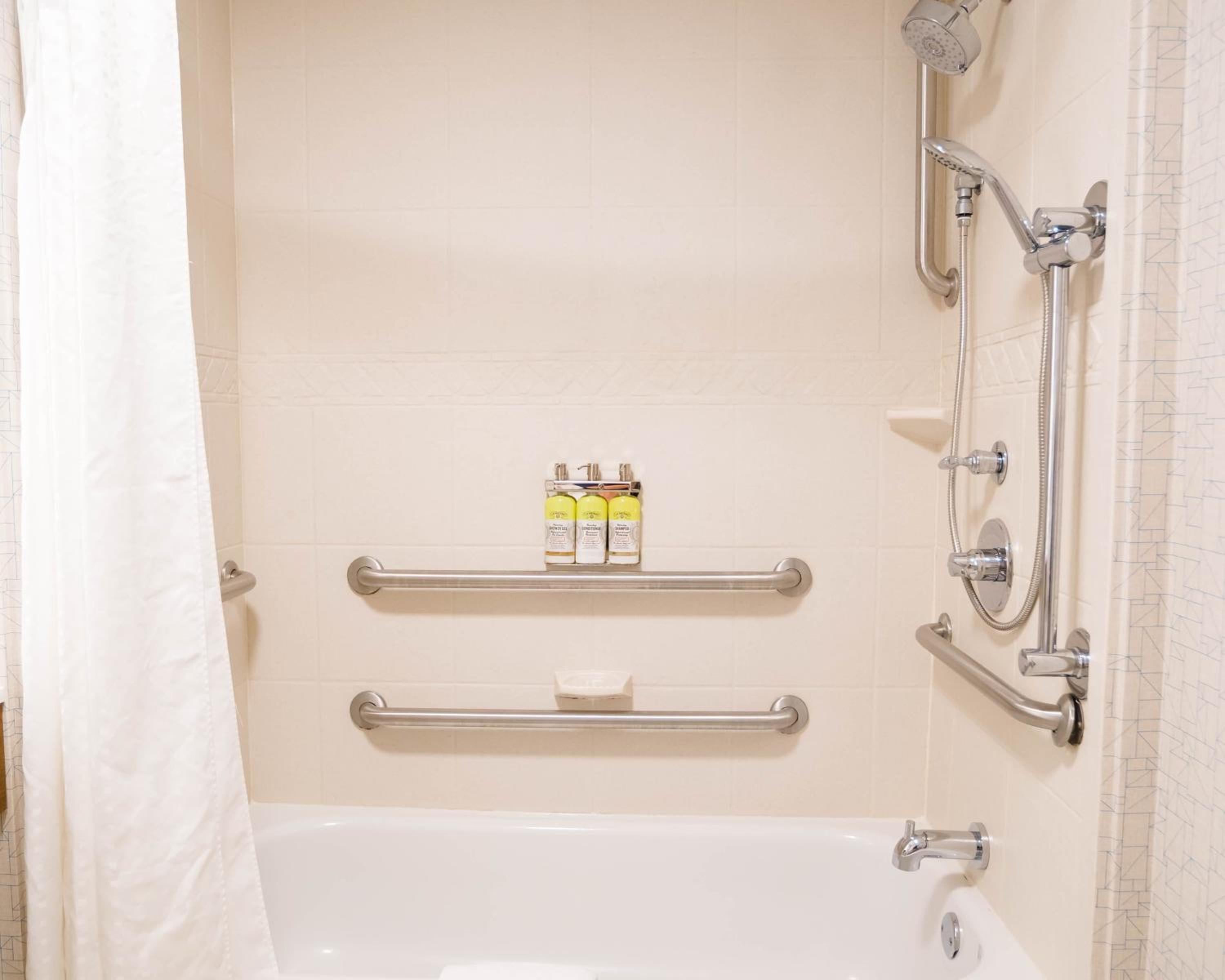King Room - Mobility Access/Hearing Accessible - Photo 6