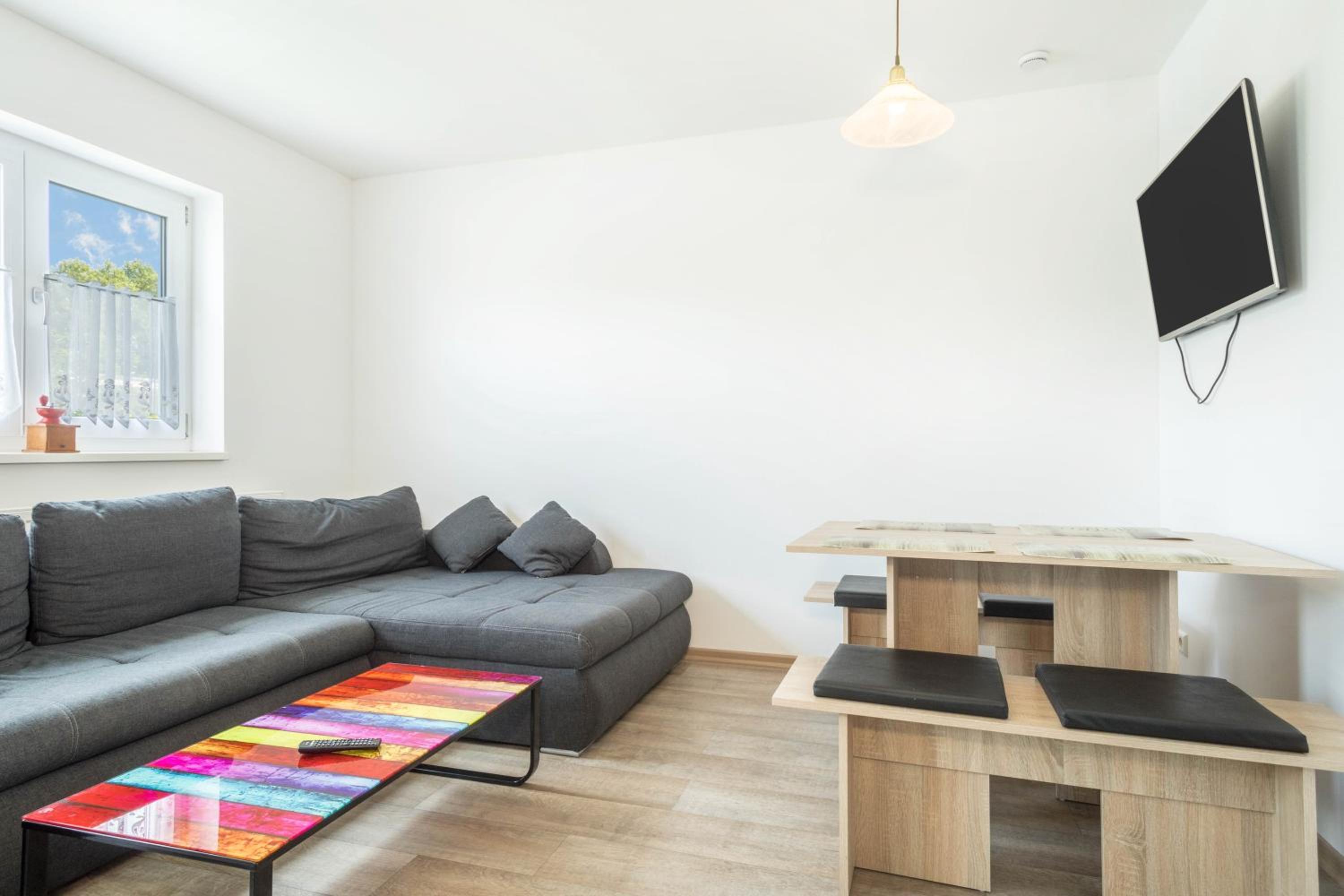Superior One-Bedroom Apartment