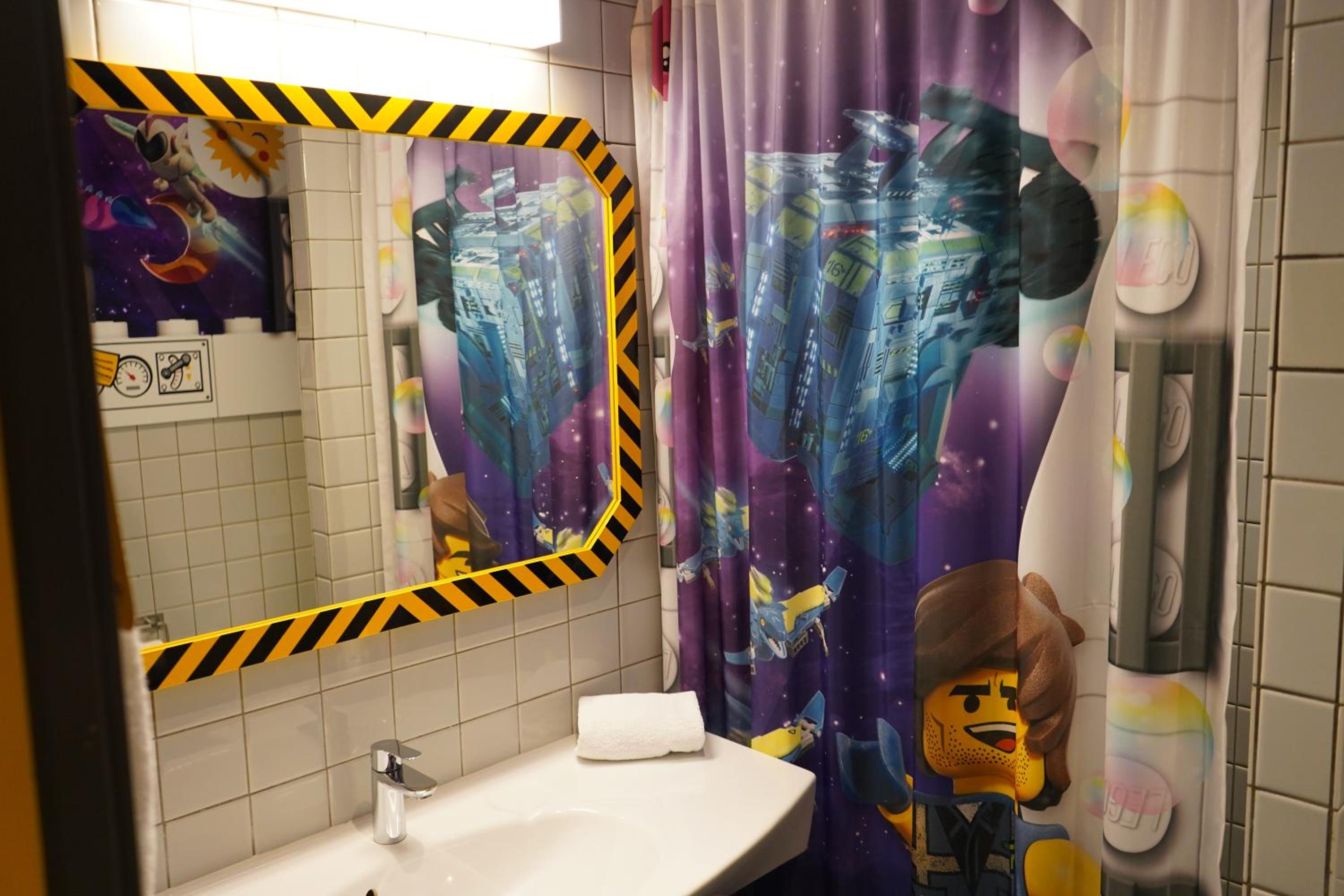  LEGO Movie Room photo 2