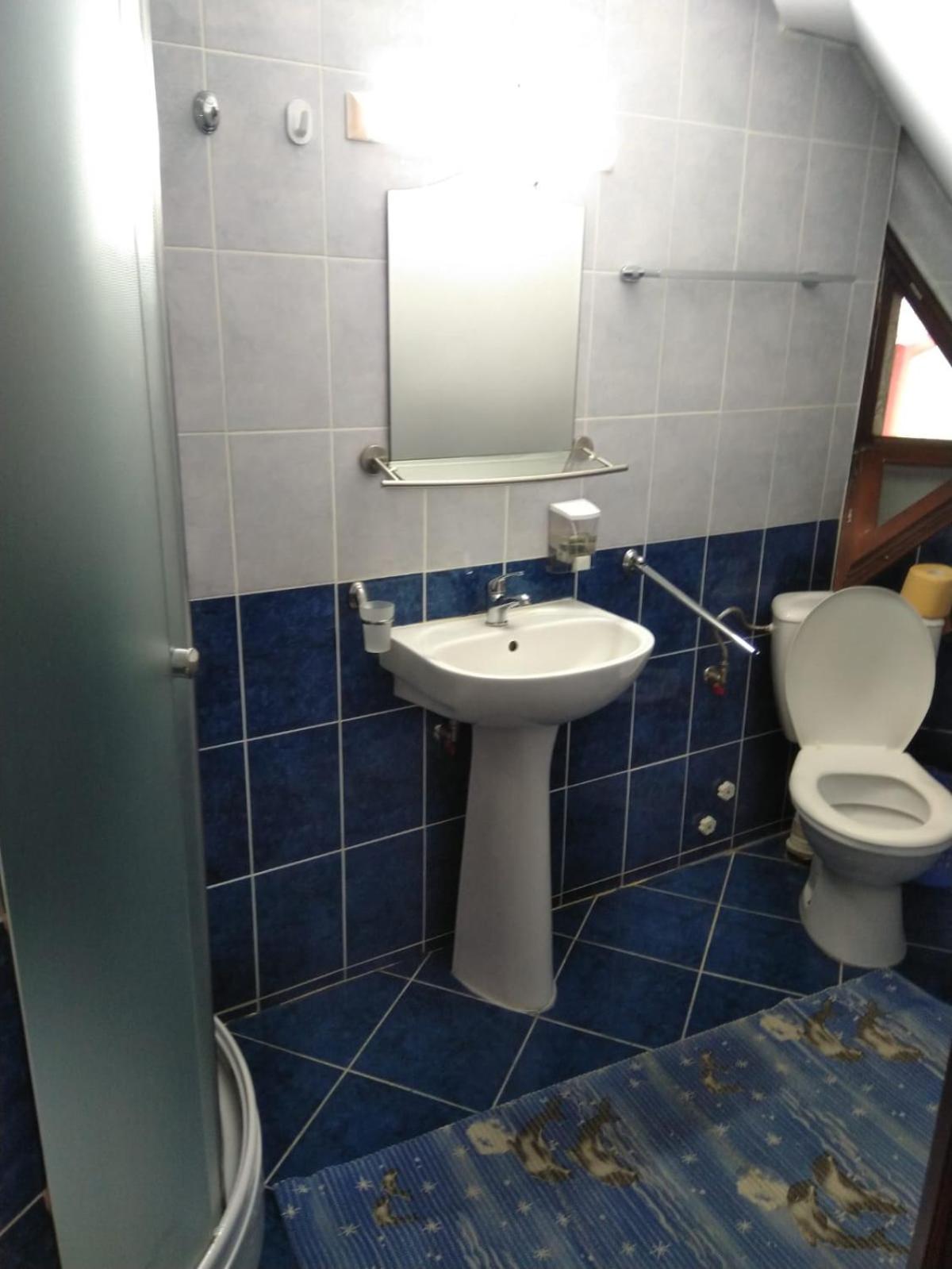 Double Room with Private Bathroom photo 2