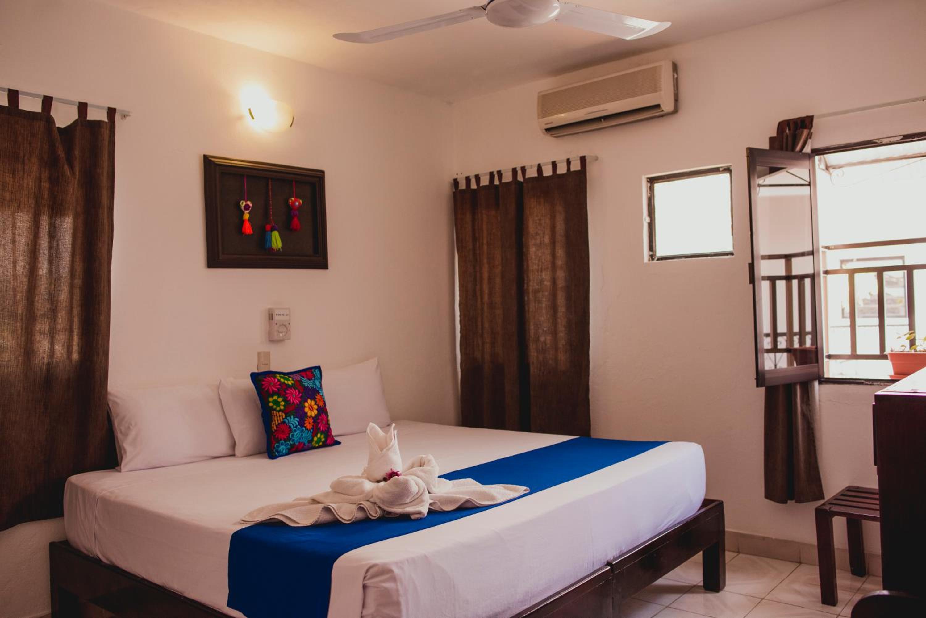 Deluxe King Room photo 3