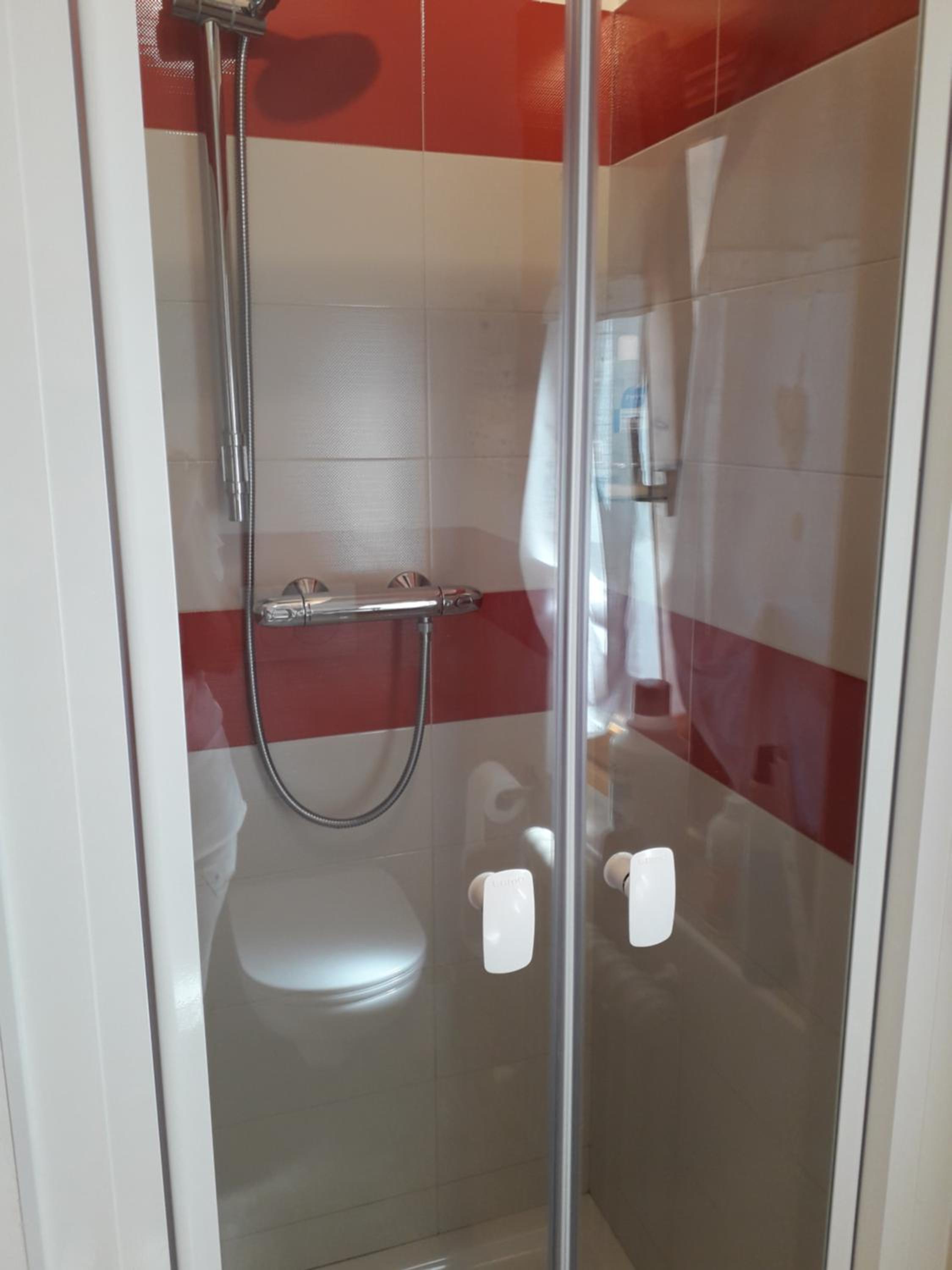 One-Bedroom Apartment - Photo 14