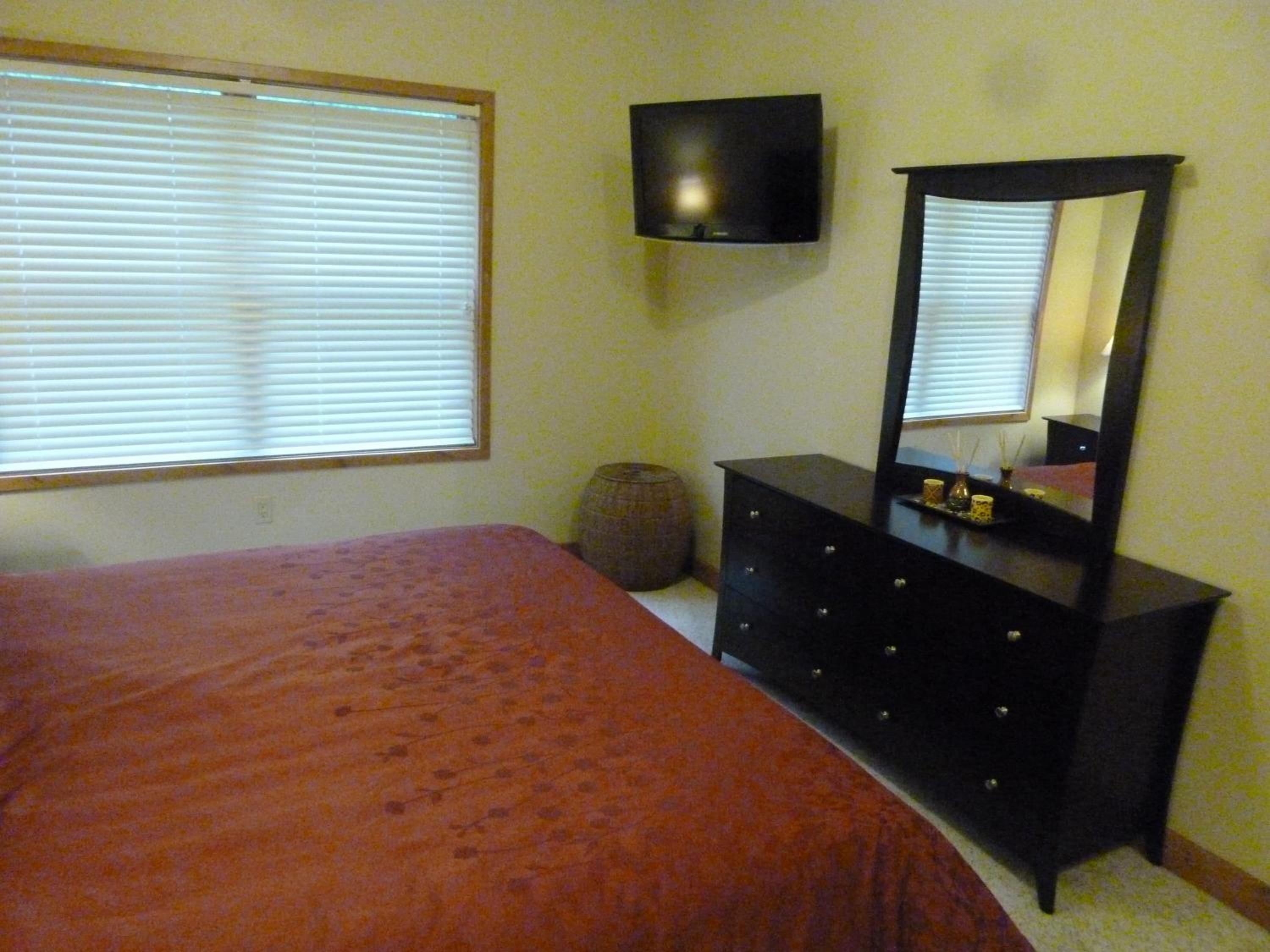 One-Bedroom Apartment (4 Adults)