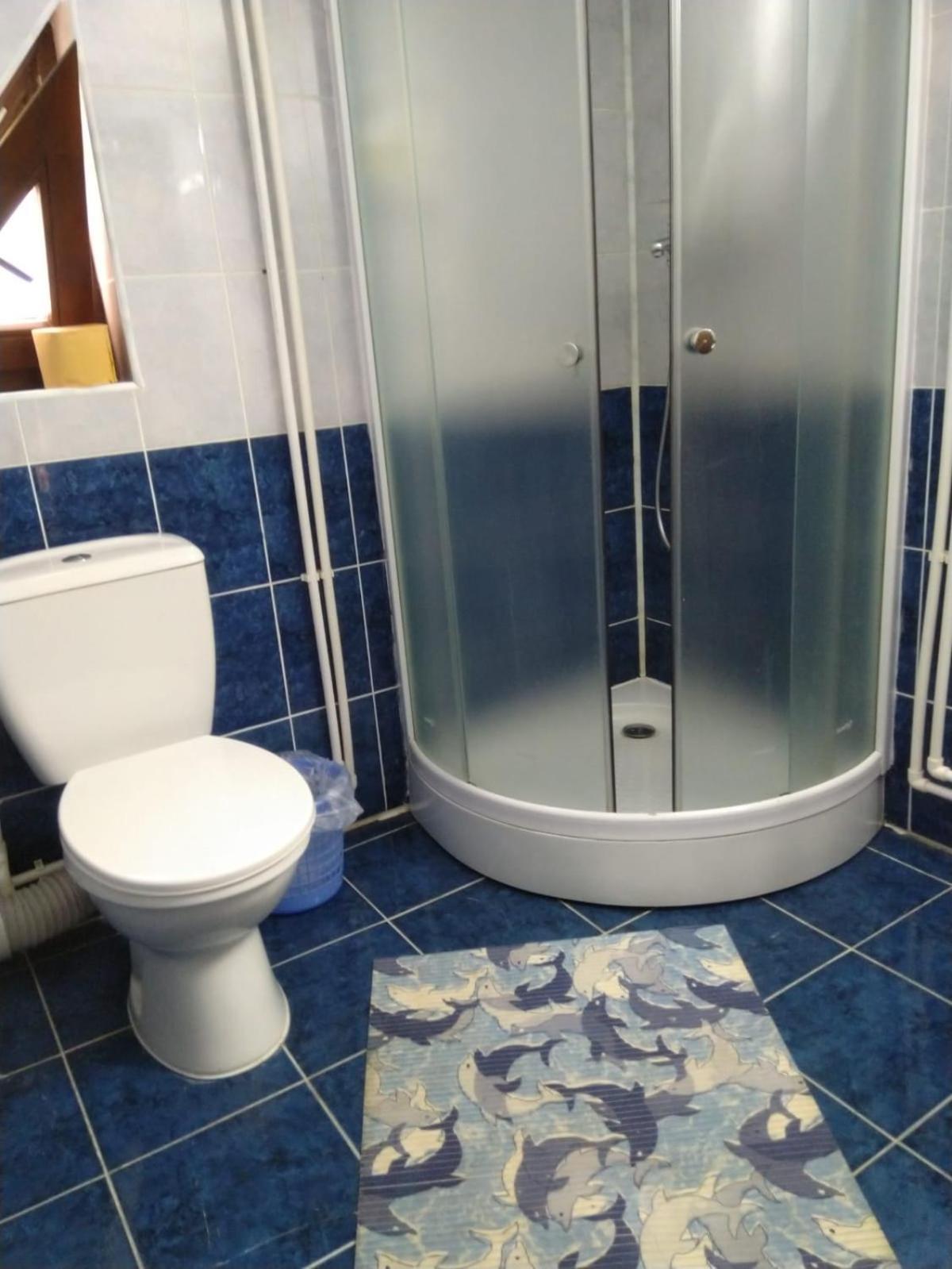 Double Room with Private Bathroom - Photo 3