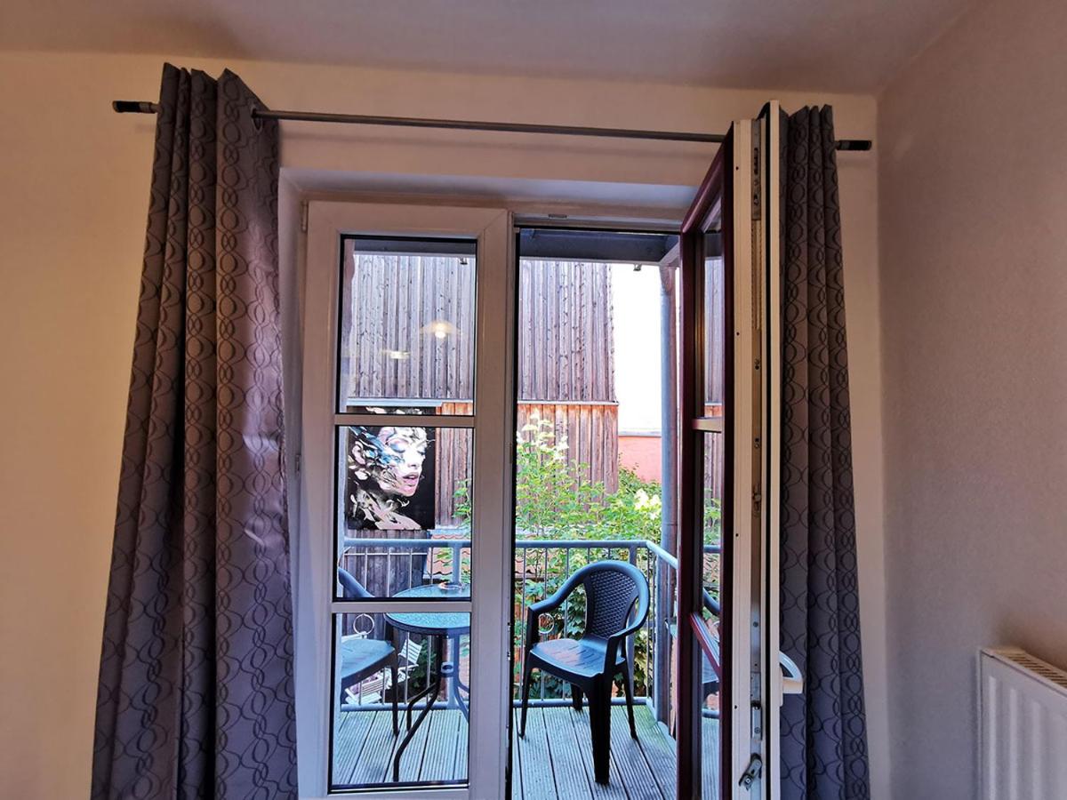 Double Room with Balcony - Photo 7