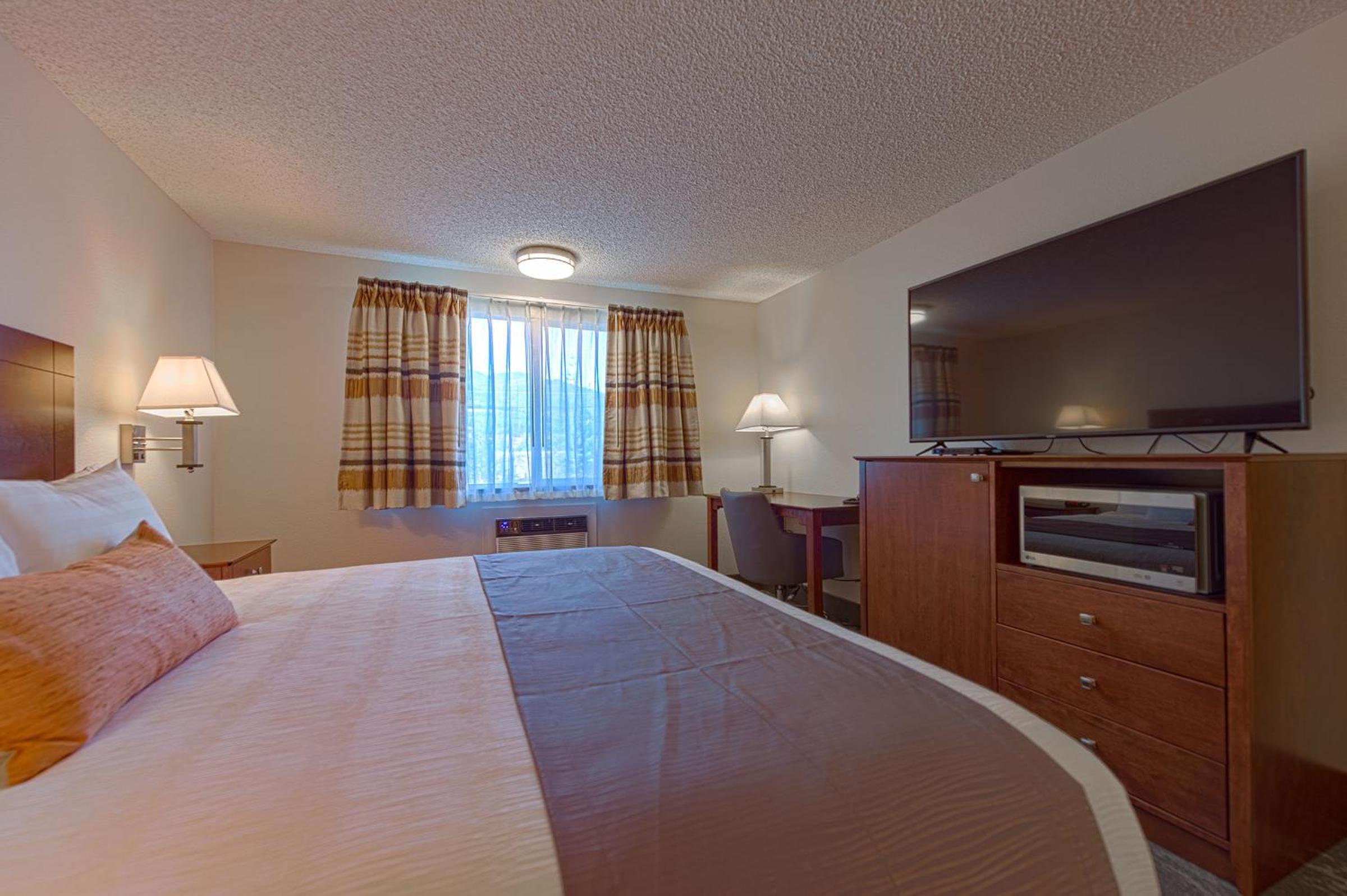 Deluxe King Room photo 3