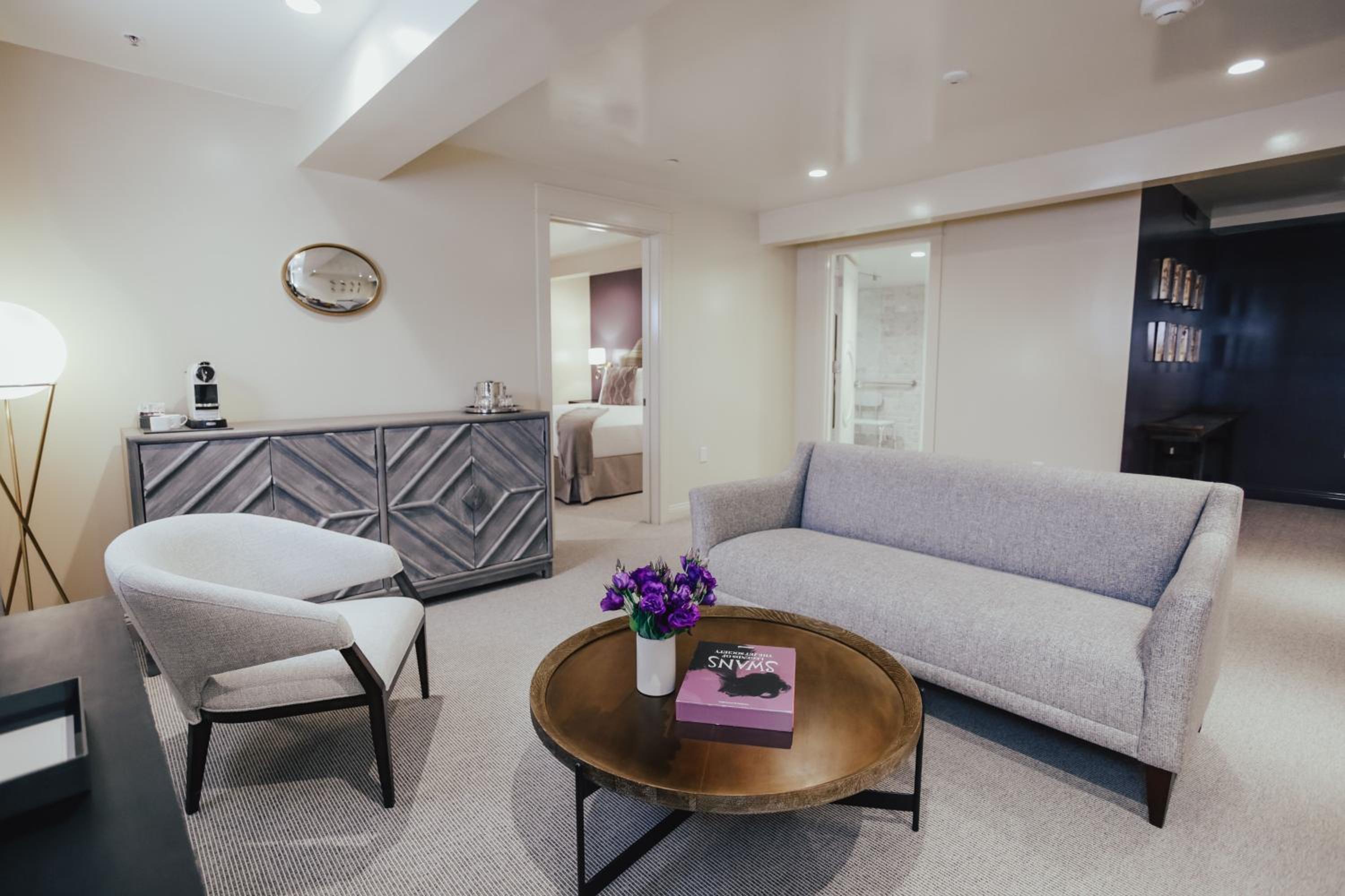 Accessible King Suite with Sitting Room - Photo 3