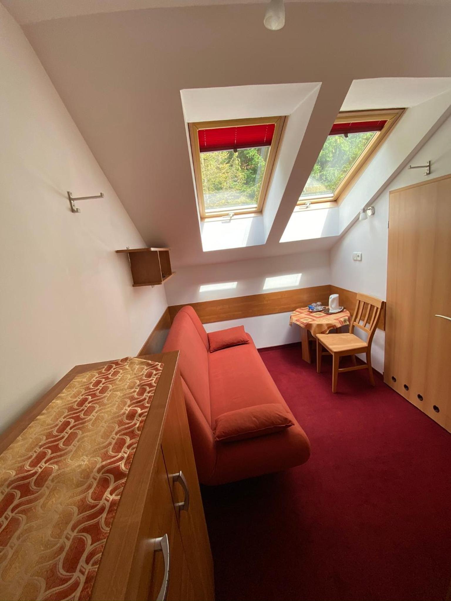 Double Room with Private Bathroom photo 3