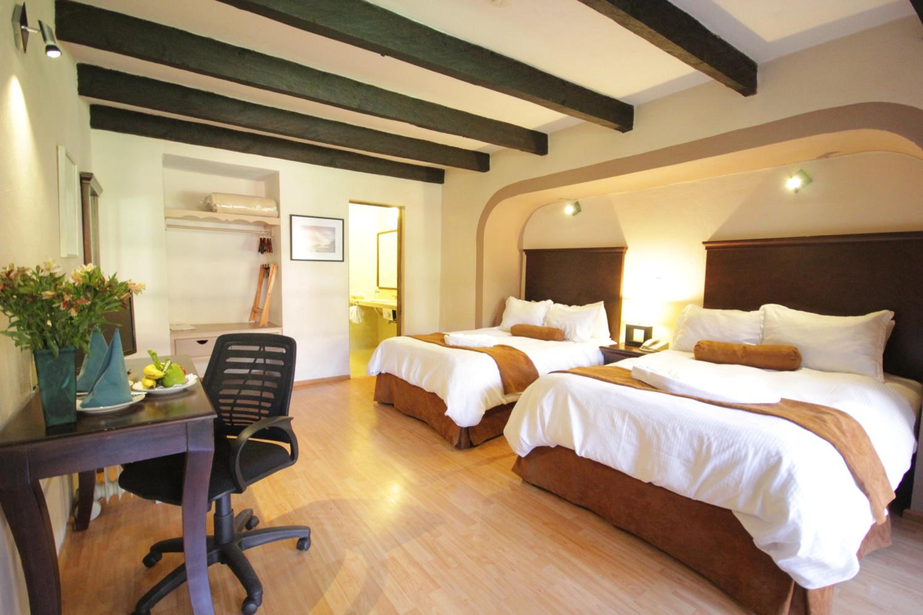 Double Room with Two Double Beds - Photo 1