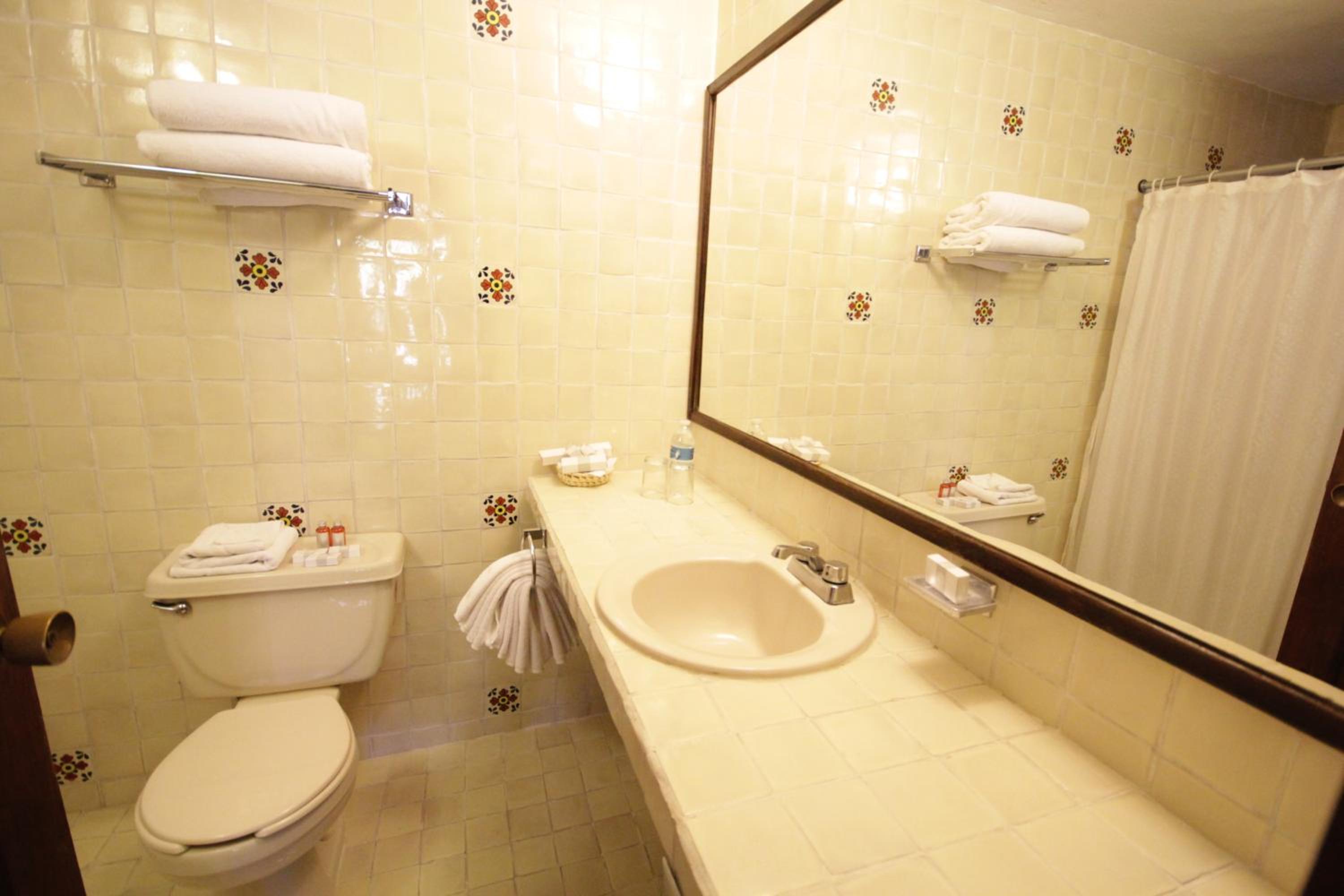 Double Room with Two Double Beds - Photo 3