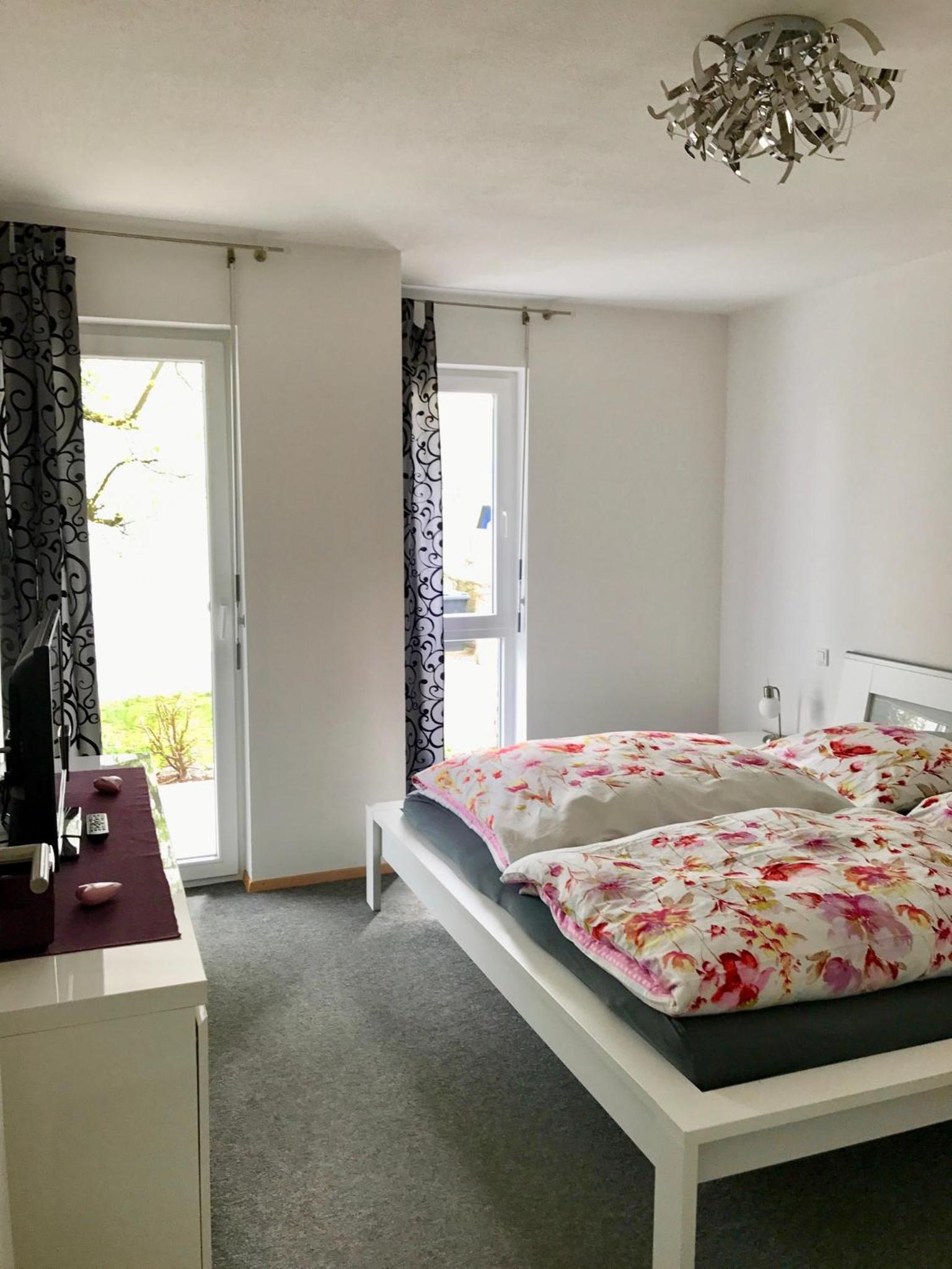 One-Bedroom Apartment with Garden View photo 3