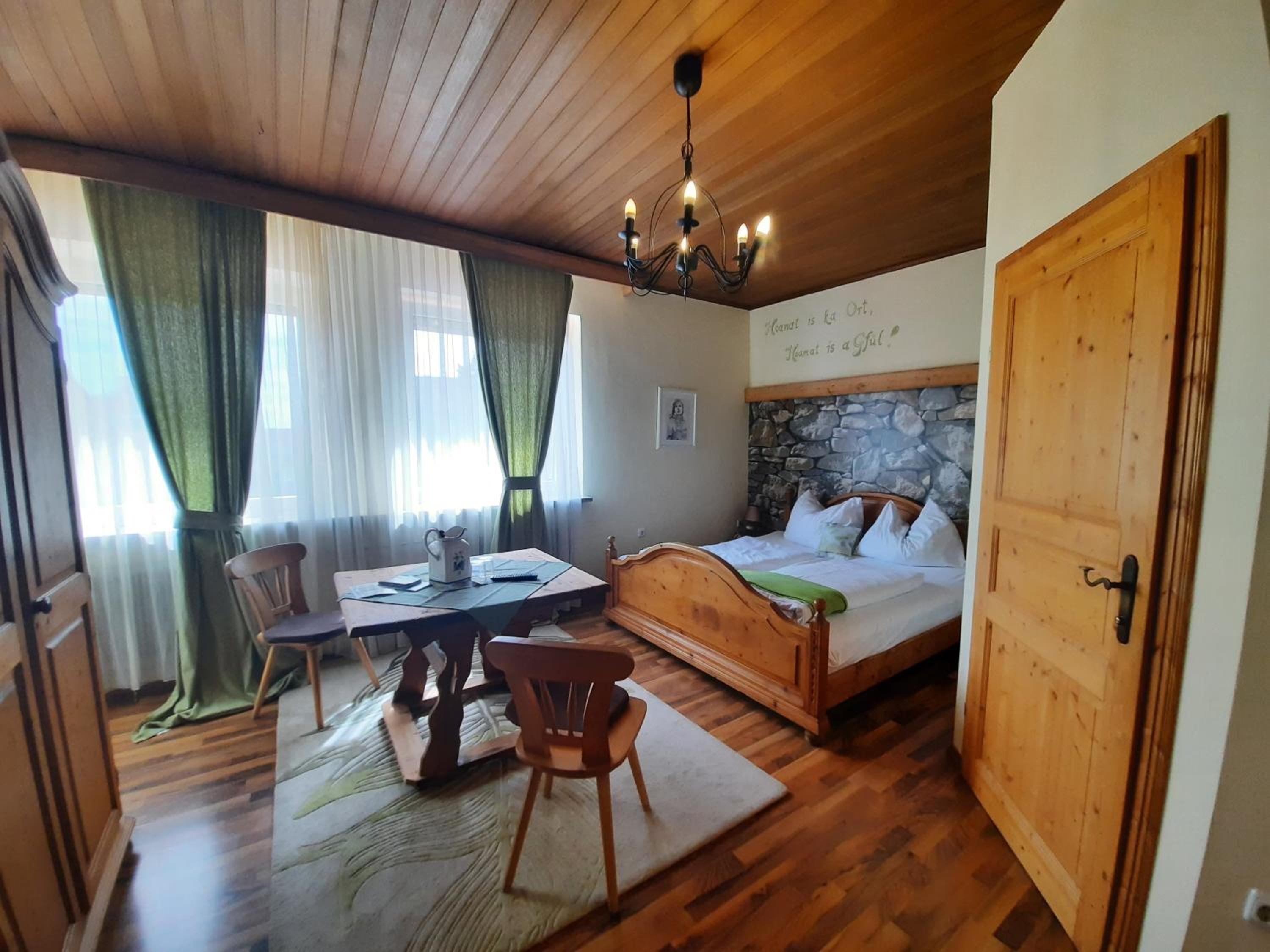 Double Room - Photo 1