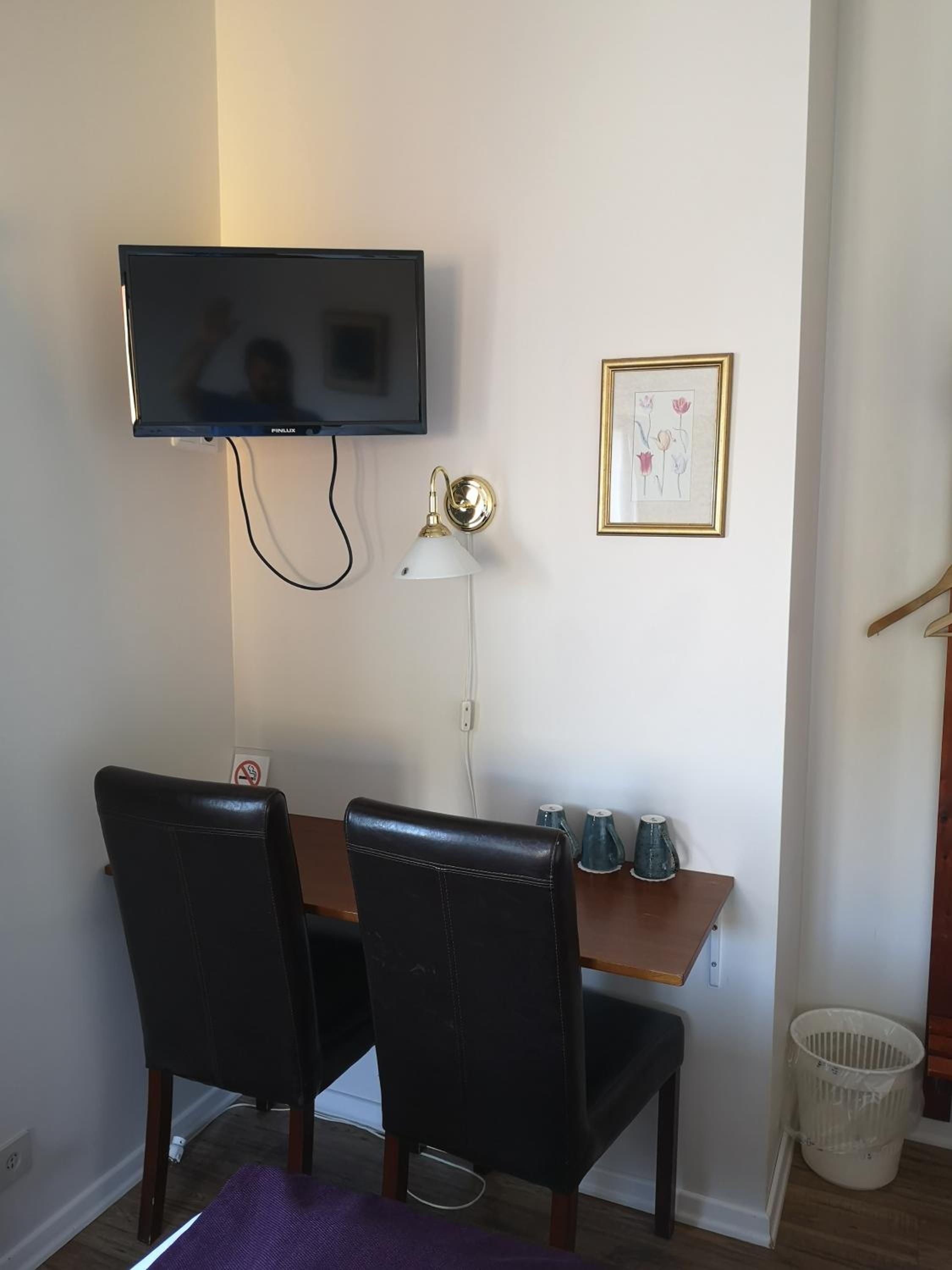 Economy Triple Room photo 1