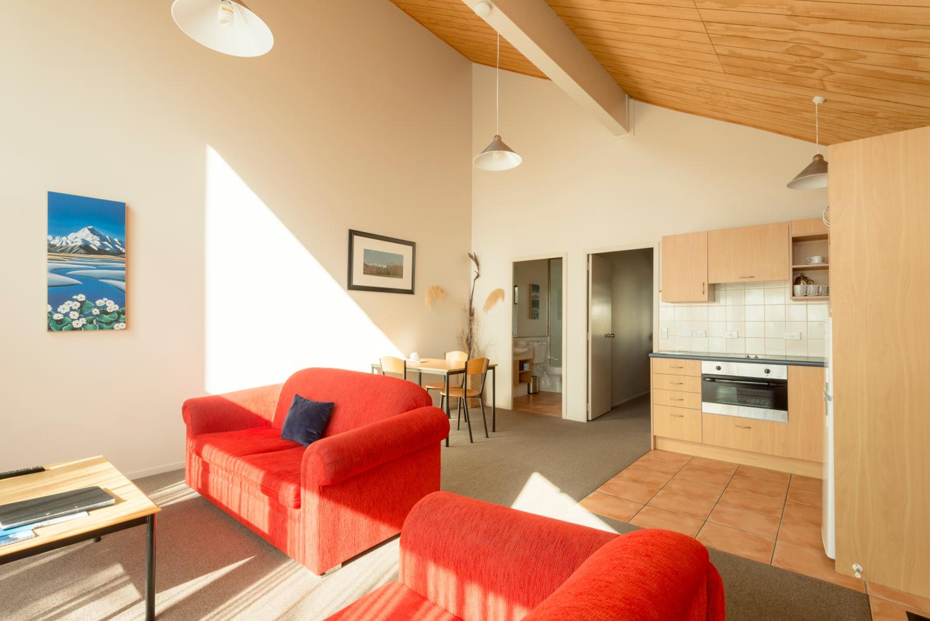 One-Bedroom Villa with Queen Bed and Sofa Bed - Photo 3