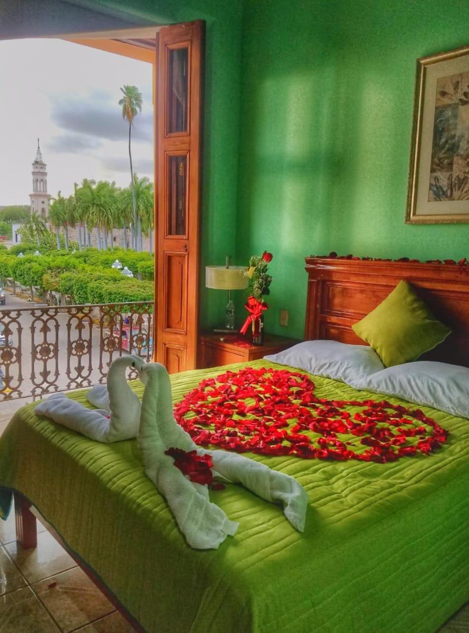 Deluxe Double Room with Balcony photo 1
