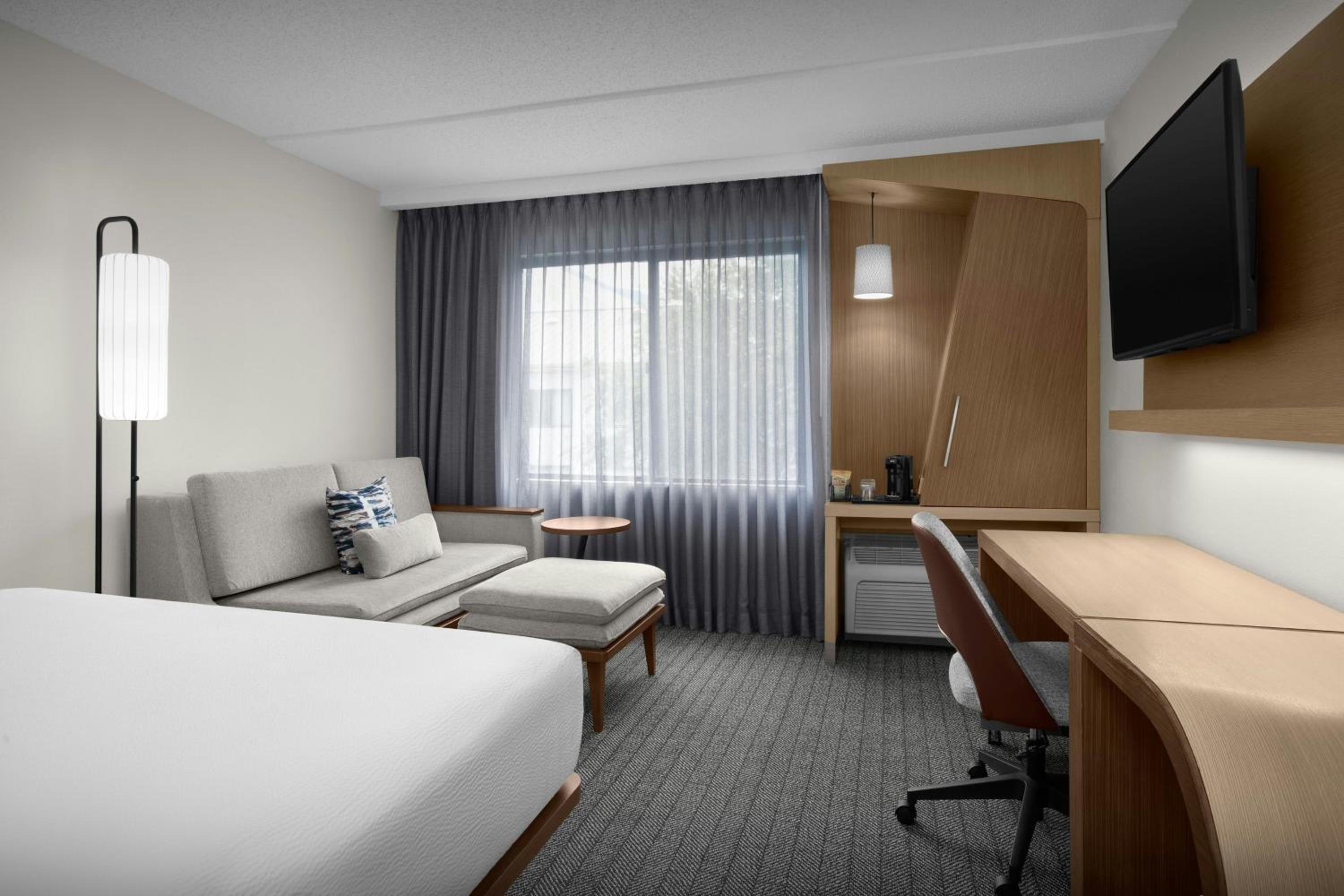 King Room with Sofa Bed