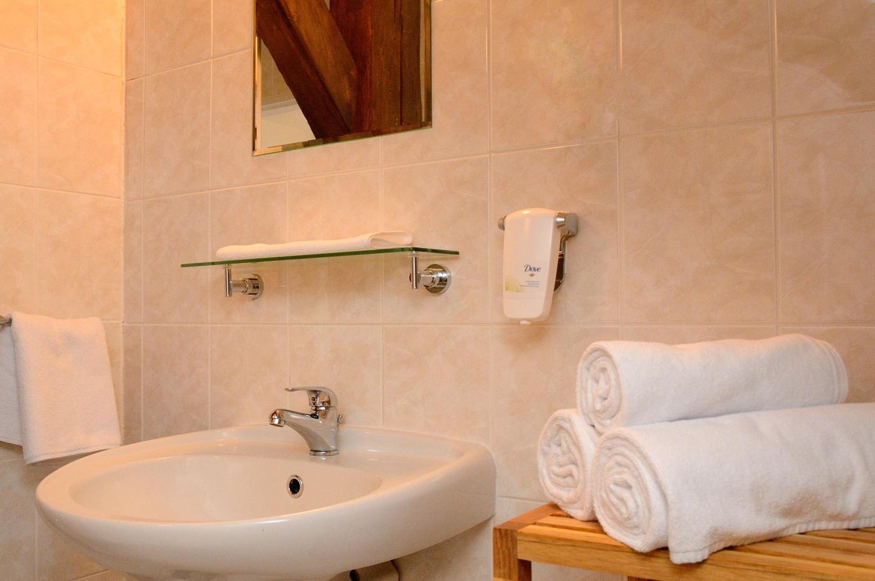 Double Room - Photo 4