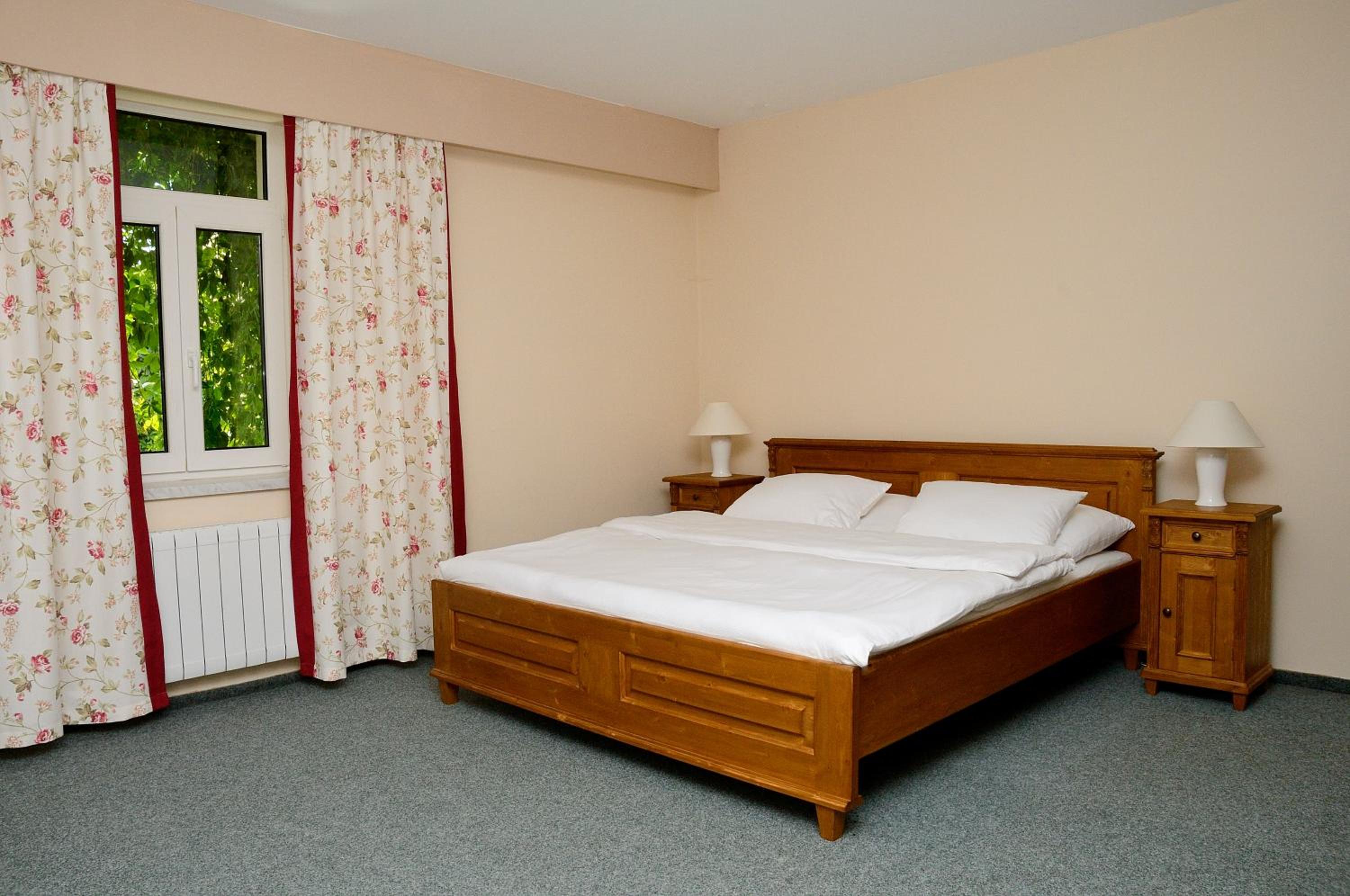 Suite (5 Adults) - Photo 1