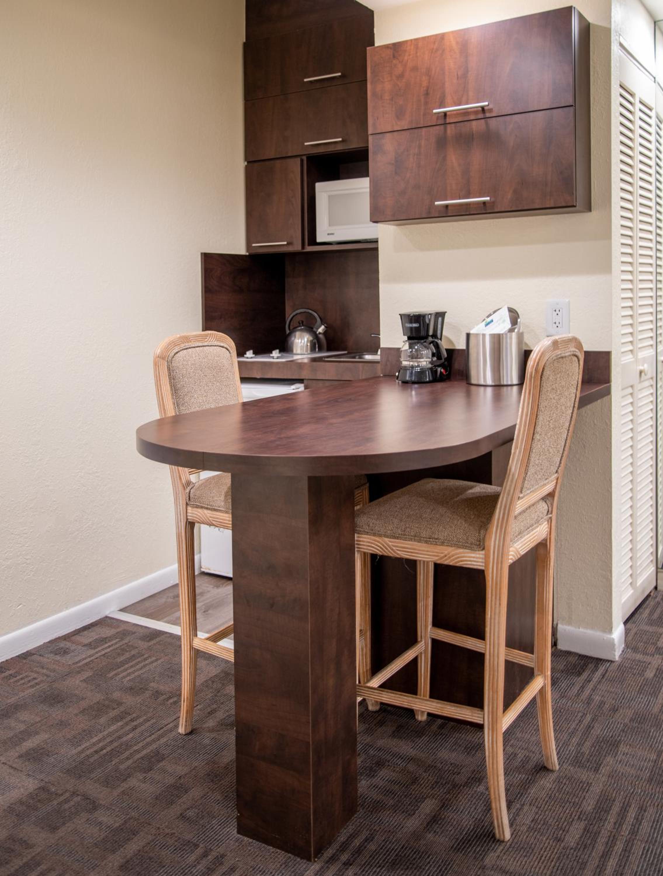 Queen Suite - Photo 6